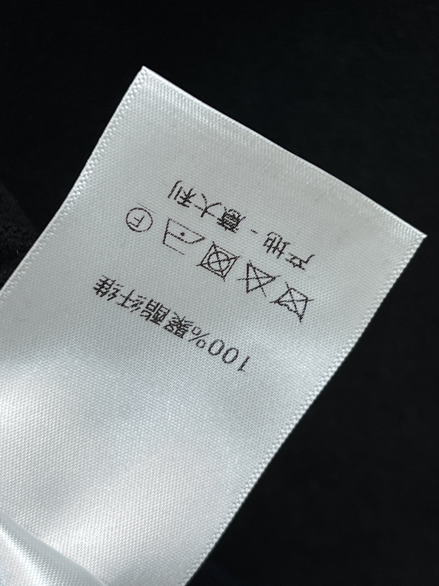 D家 26春夏新款 条纹运动套装 连帽拉链外套+宽松长裤 品牌logo刺绣点缀 简约设计+撞色条纹 运动