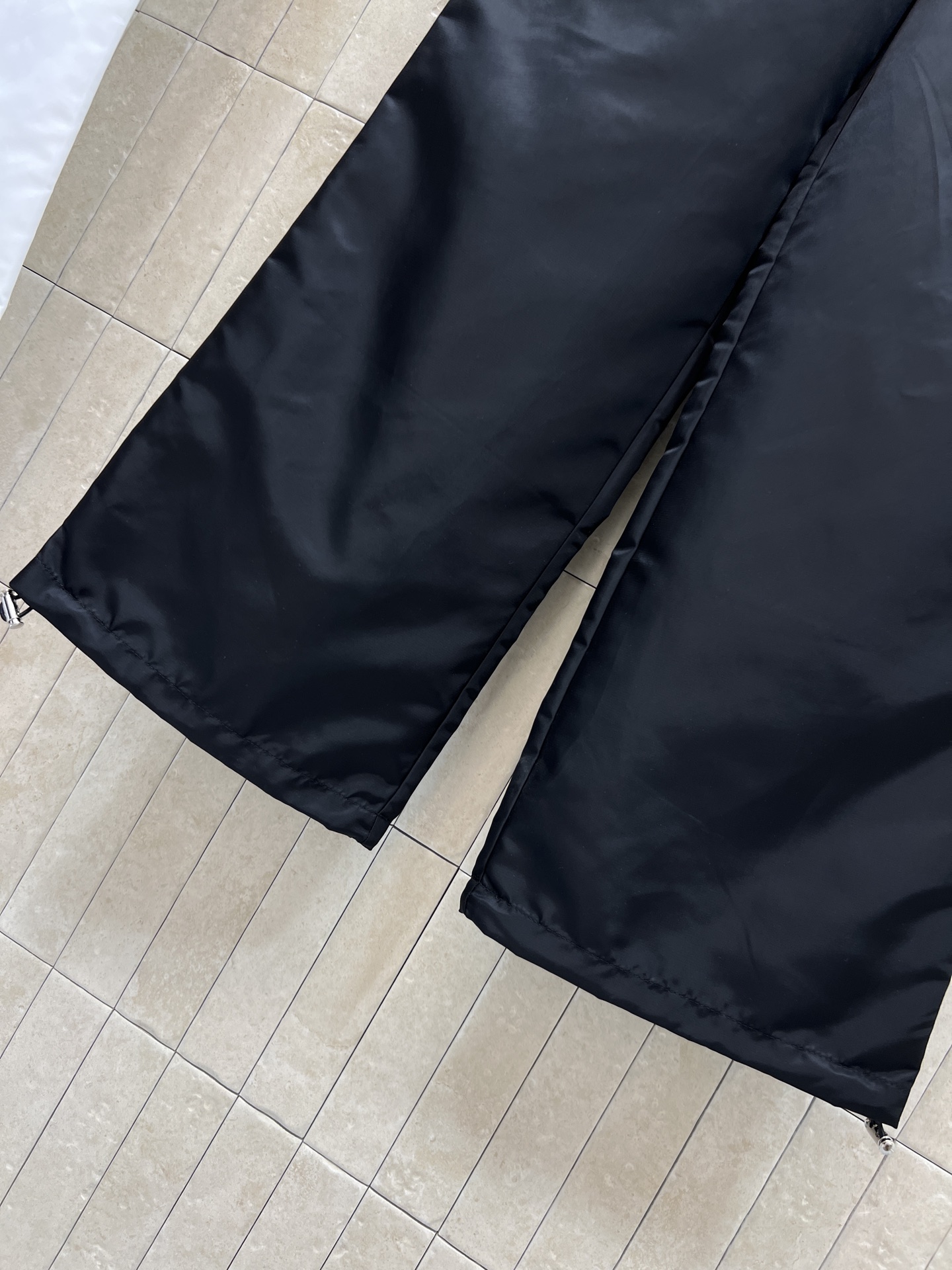 PD家 26春夏新款 多口袋工装裤 轻薄防风面料 透气又舒适 夏天穿超合适！高腰+抽绳设计 松紧可调 适