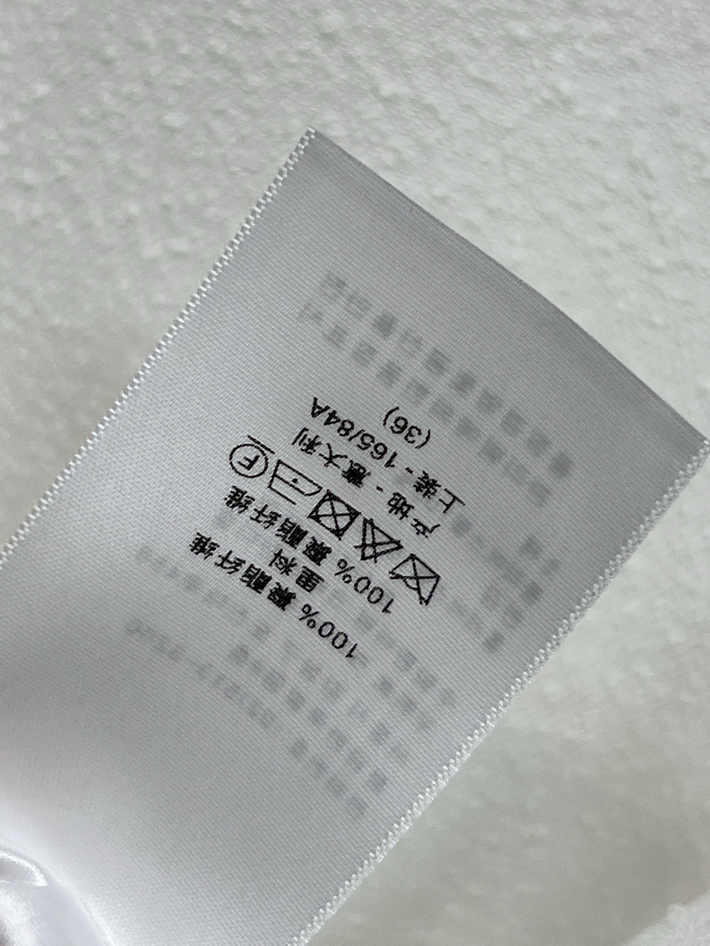 D家 26早春新款 立体蝴蝶结立领无袖连衣裙 白色毛呢材质 质感厚实 早春穿超合适！A字版型+收腰设计 