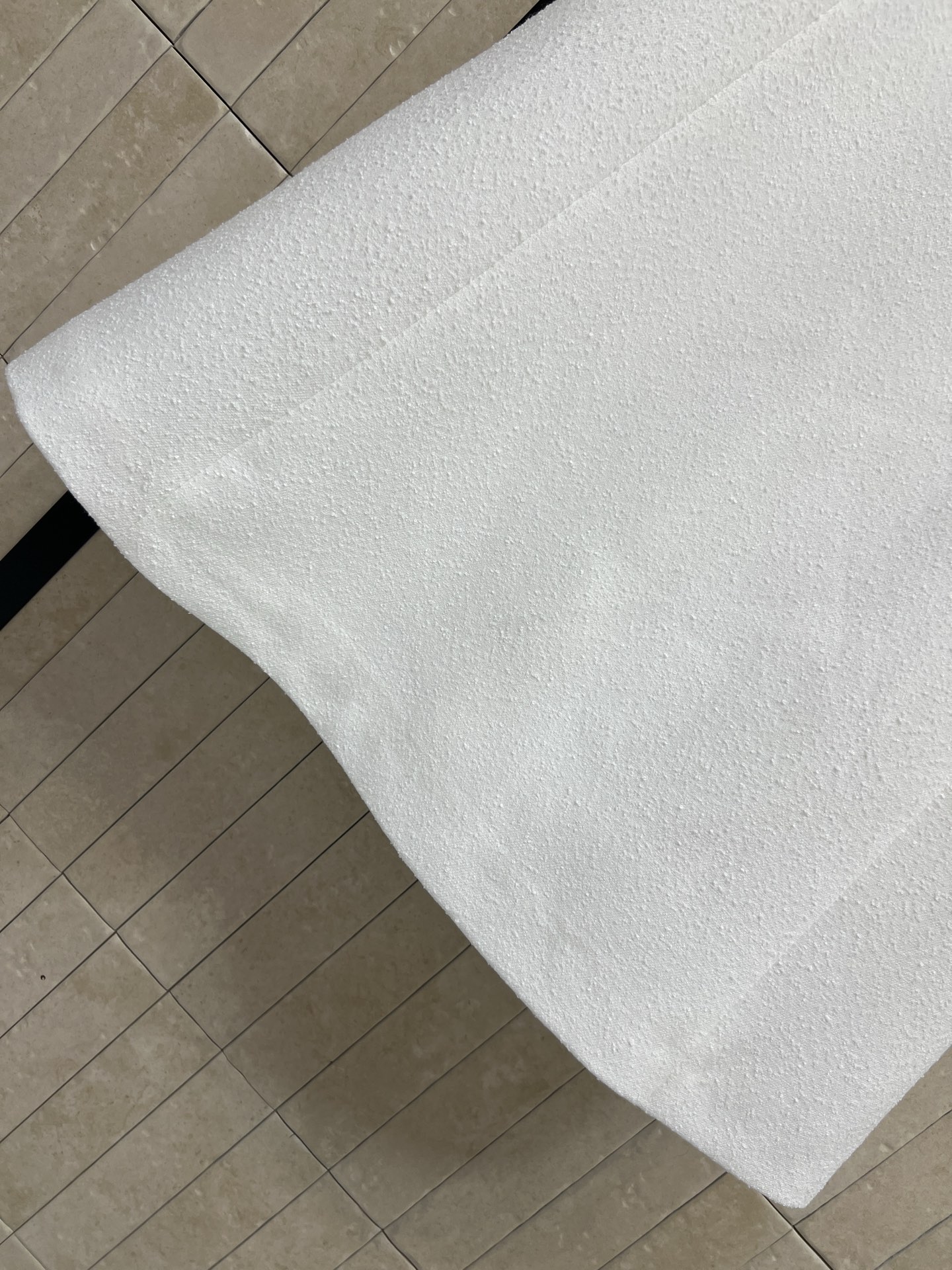 D家 26早春新款 立体蝴蝶结立领无袖连衣裙 白色毛呢材质 质感厚实 早春穿超合适！A字版型+收腰设计 