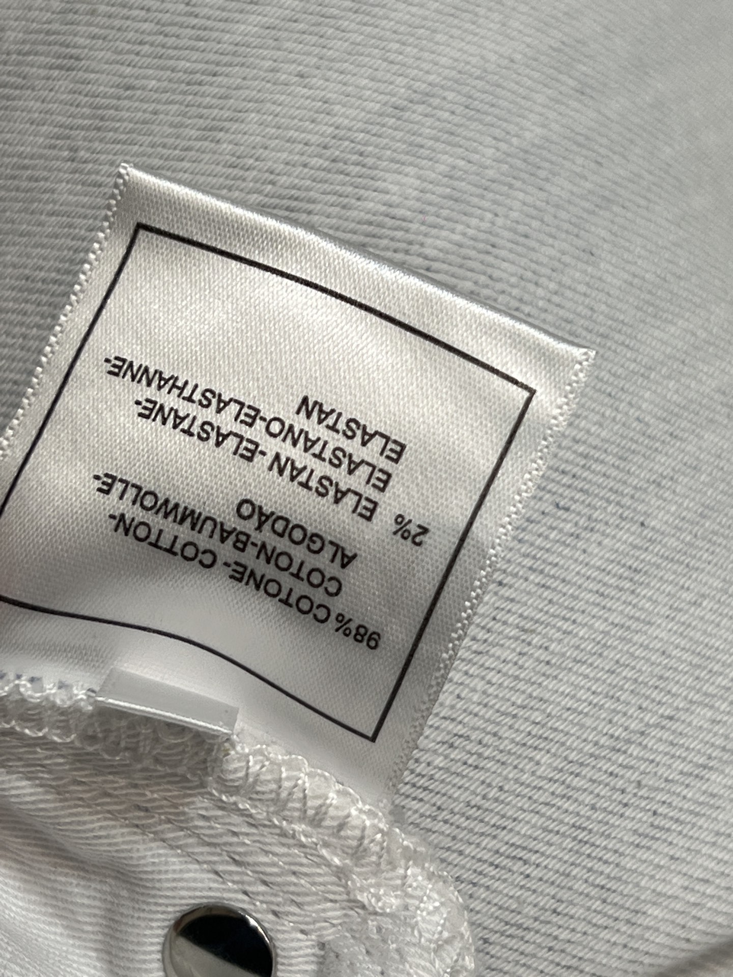 MIU家 26春夏新款 浅蓝色高腰直筒牛仔裤 春夏秋都能穿！高腰+直筒剪裁 显瘦显高 梨形身材友好 修饰