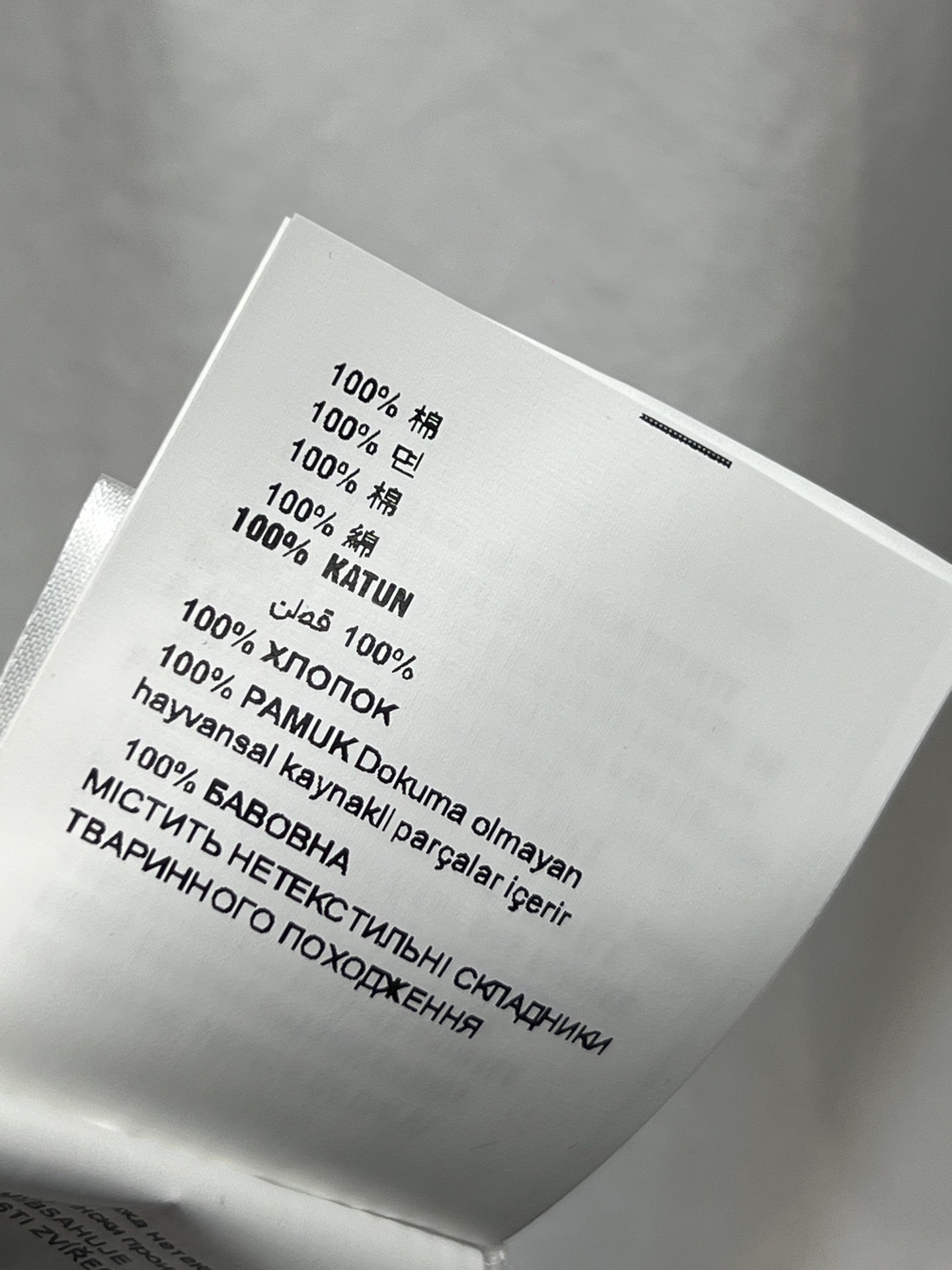 PD家 26春夏新款 三角标长袖翻领衬衫 简约设计 纯棉面料 轻薄透气超适合春夏！经典三角标装饰领尖 时