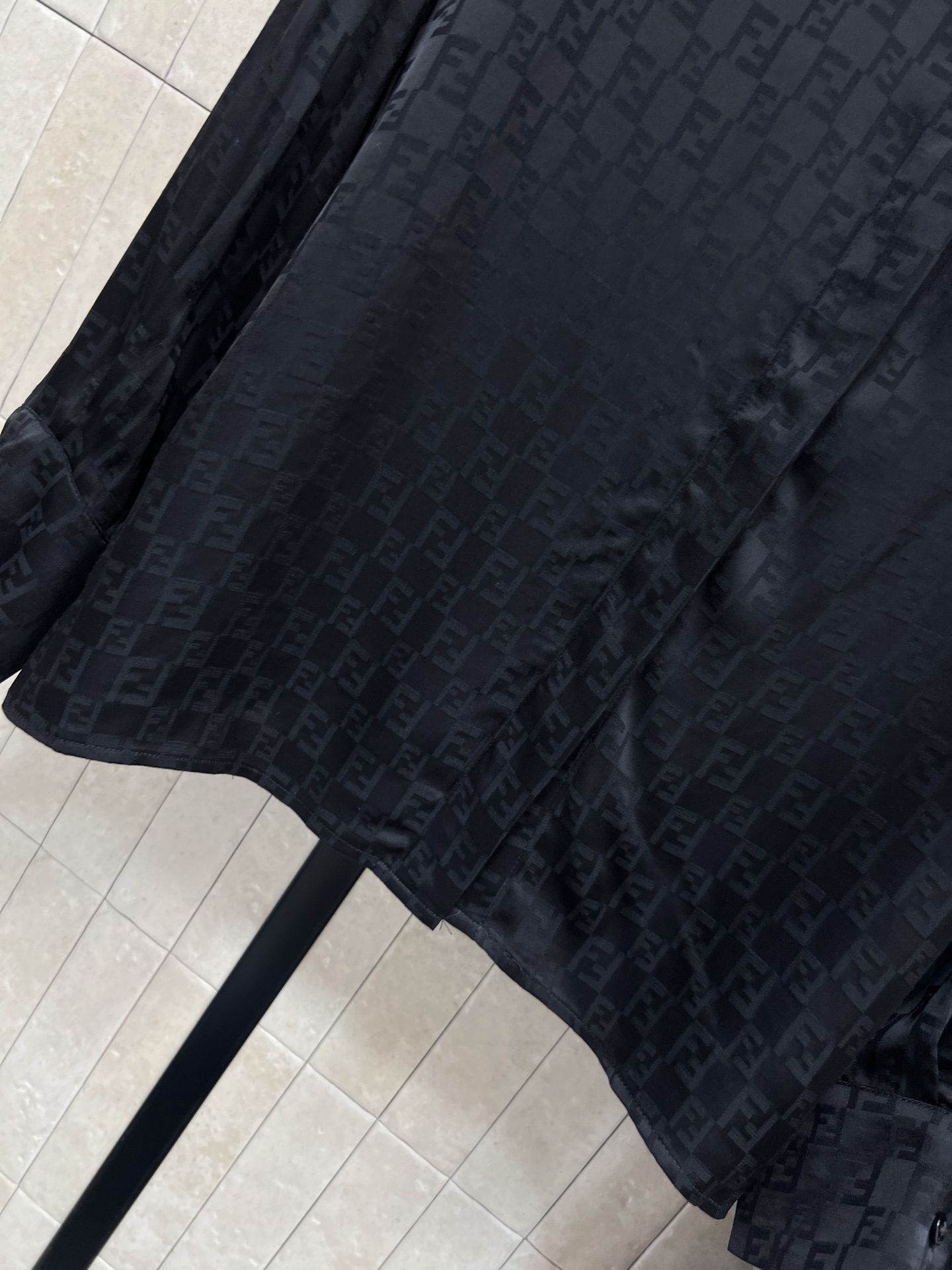 FD家 26春夏新款 FF提花衬衫+休闲裤套装 简约又有细节感 轻薄透气 春夏穿超舒服！FF纹理低调有层