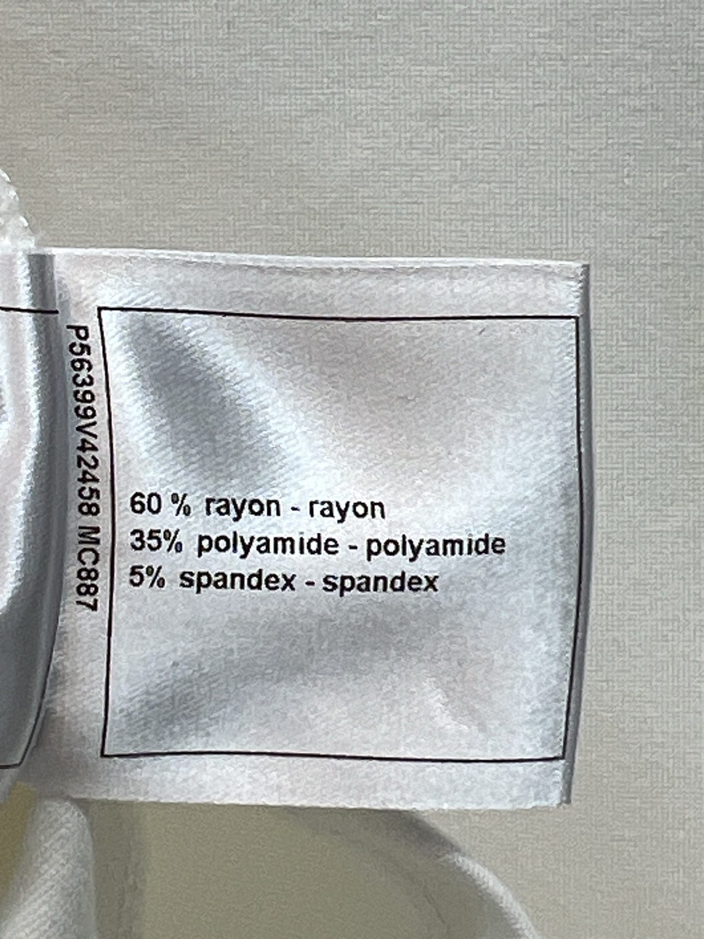 26春夏新款 条纹运动套装 短袖立领外套 +宽松阔腿裤 外套三条纹+拉链设计 简约又运动感满满 侧边黑白