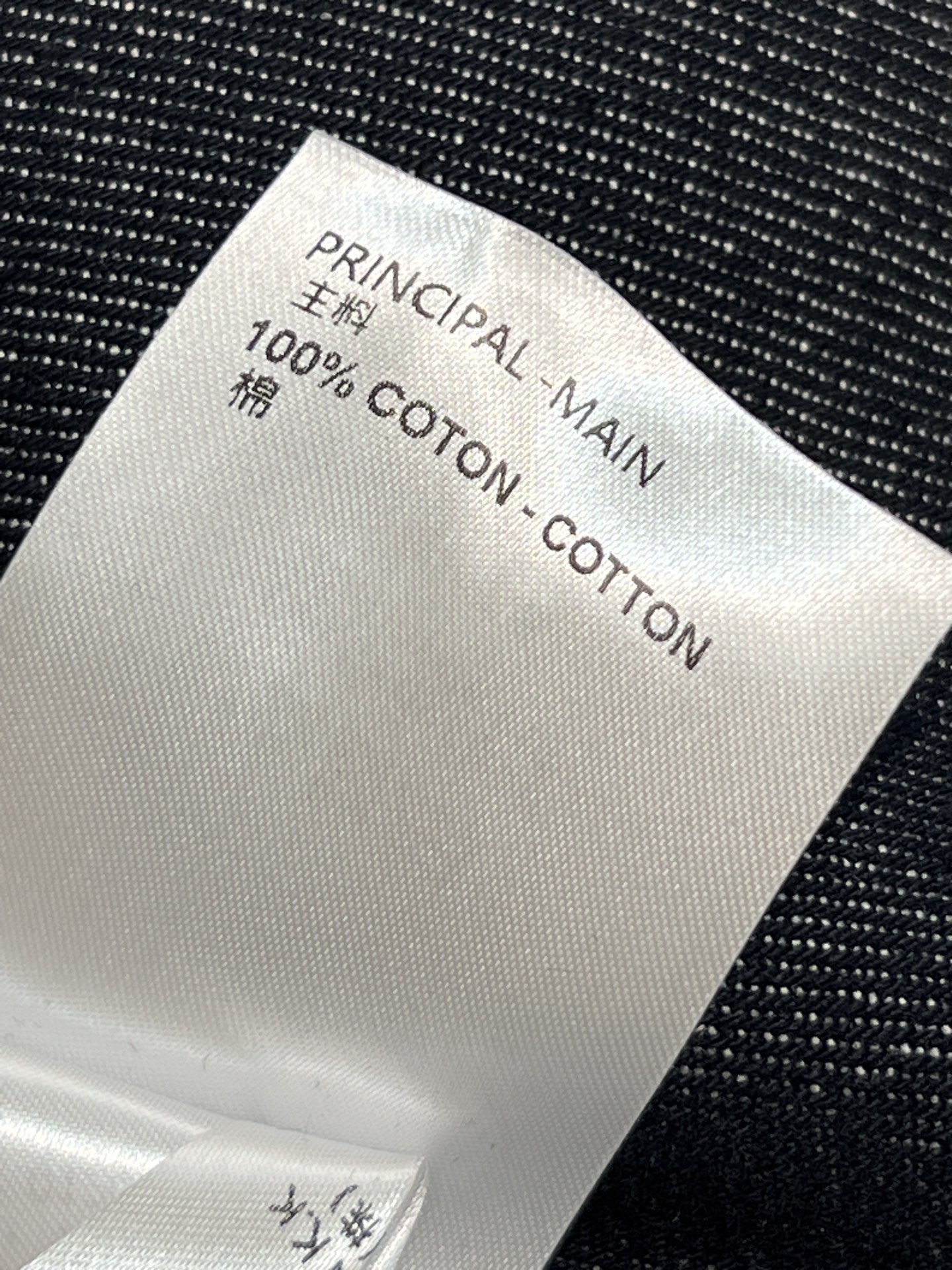 L家 26春夏新款 老花卷边牛仔裤 深蓝丹宁面料+经典Monogram老花 辨识度超高 高腰直筒版型 卷