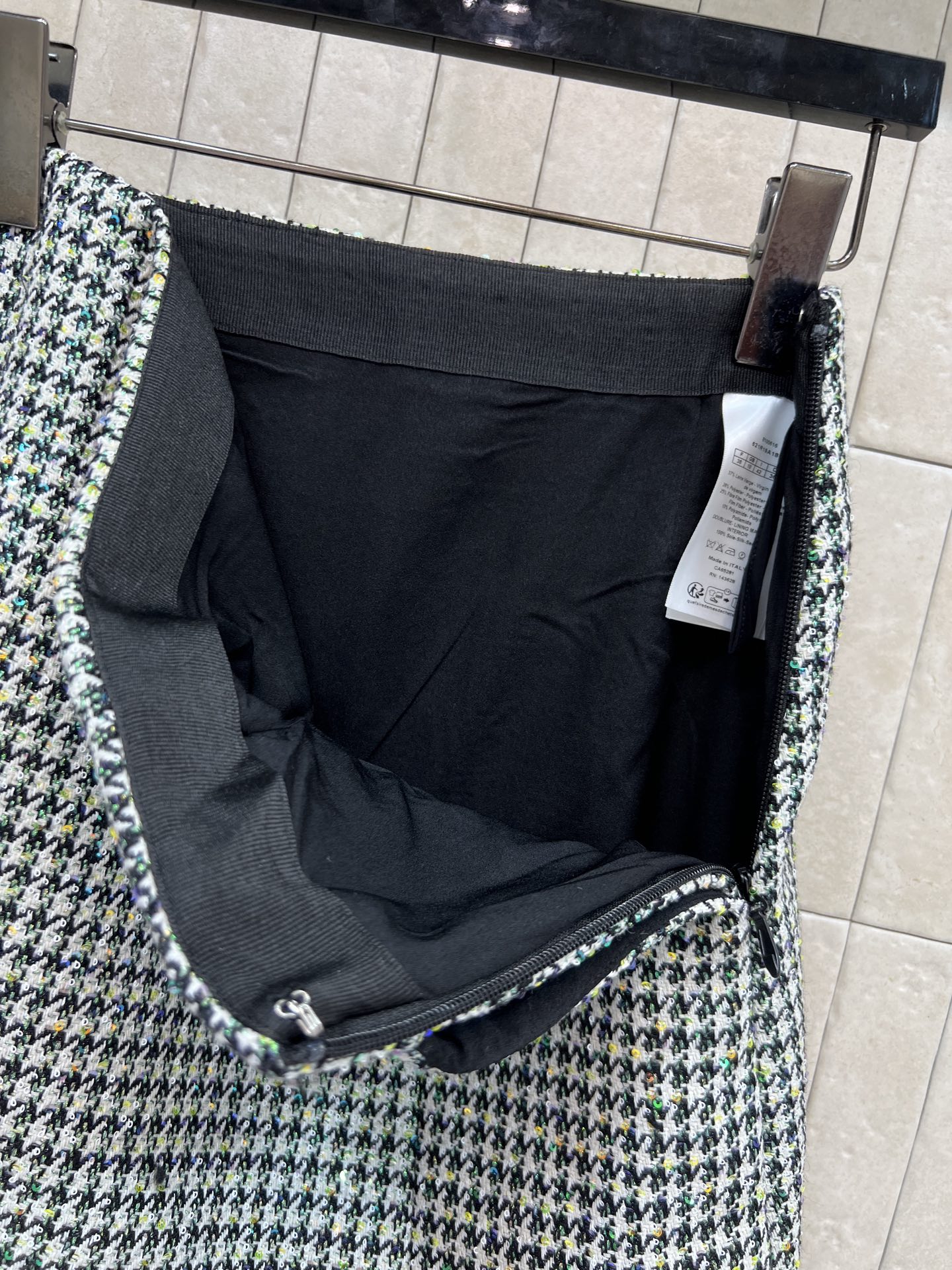 26春夏新款 绿色千鸟格羊毛高腰千鸟格半身裙 经典千鸟格粗花呢编织 羊毛呢材质 春夏穿超有质感！高腰A字