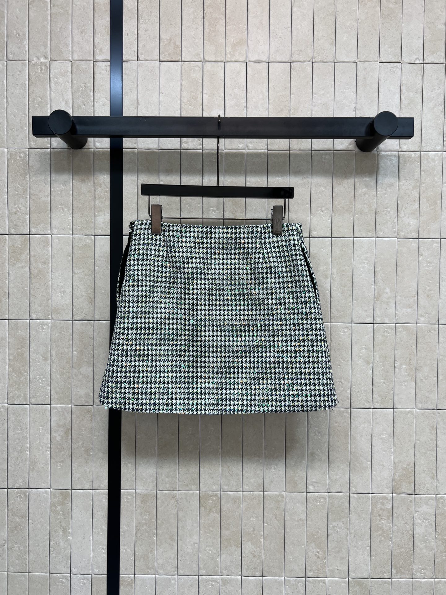 26春夏新款 绿色千鸟格羊毛高腰千鸟格半身裙 经典千鸟格粗花呢编织 羊毛呢材质 春夏穿超有质感！高腰A字