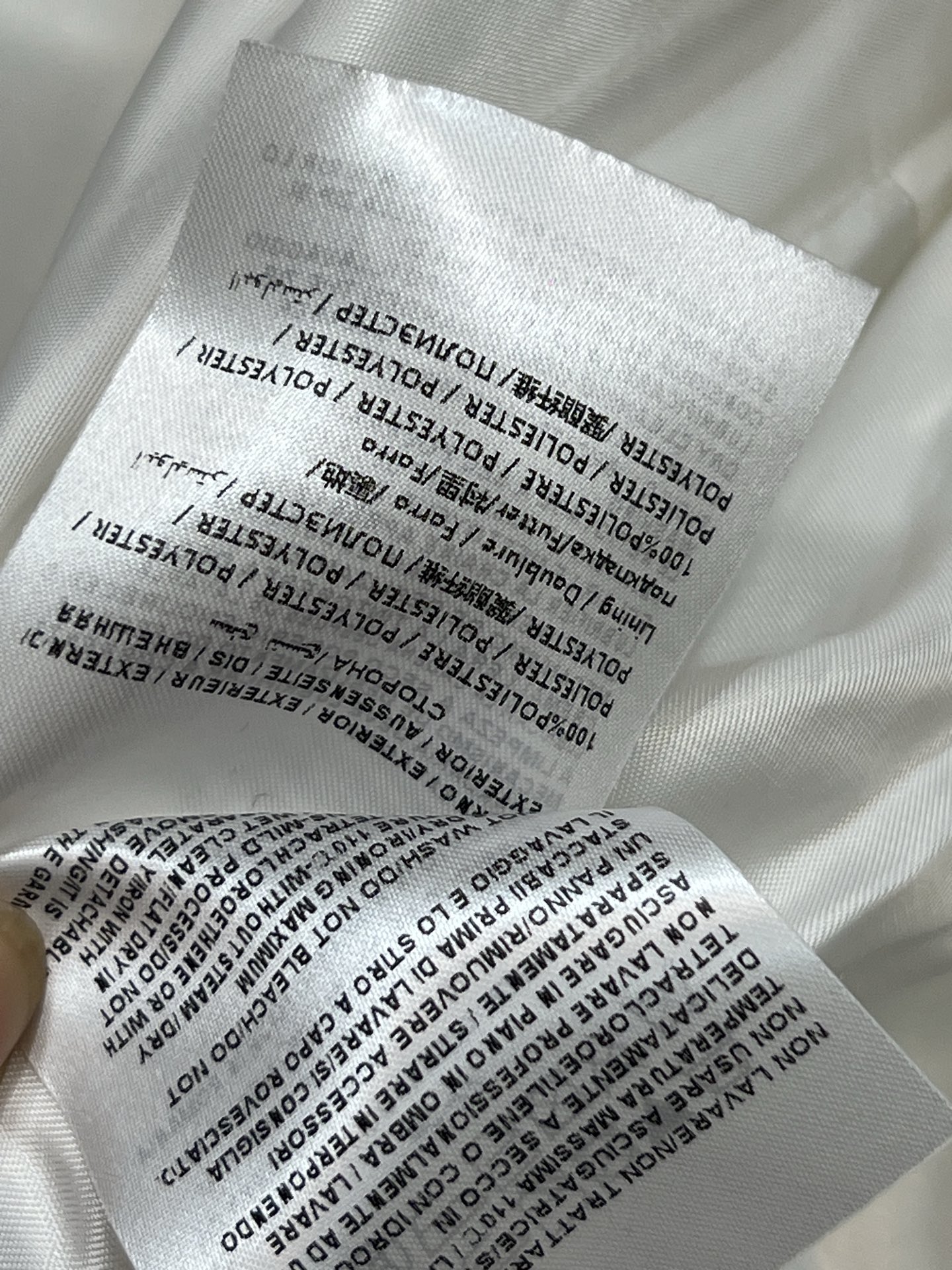 MO家 26春夏新款 工装风抽绳收腰连帽夹克 防泼水面料 简约又有细节感！可拆卸连帽+抽绳收腰设计 修饰