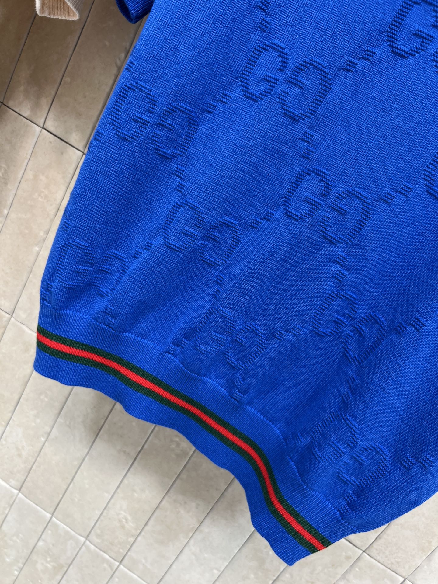 G家 26春夏新款 GG提花羊毛针织短袖 采用羊毛材质 柔软舒适 日常穿着超友好 经典双G提花+红绿条纹