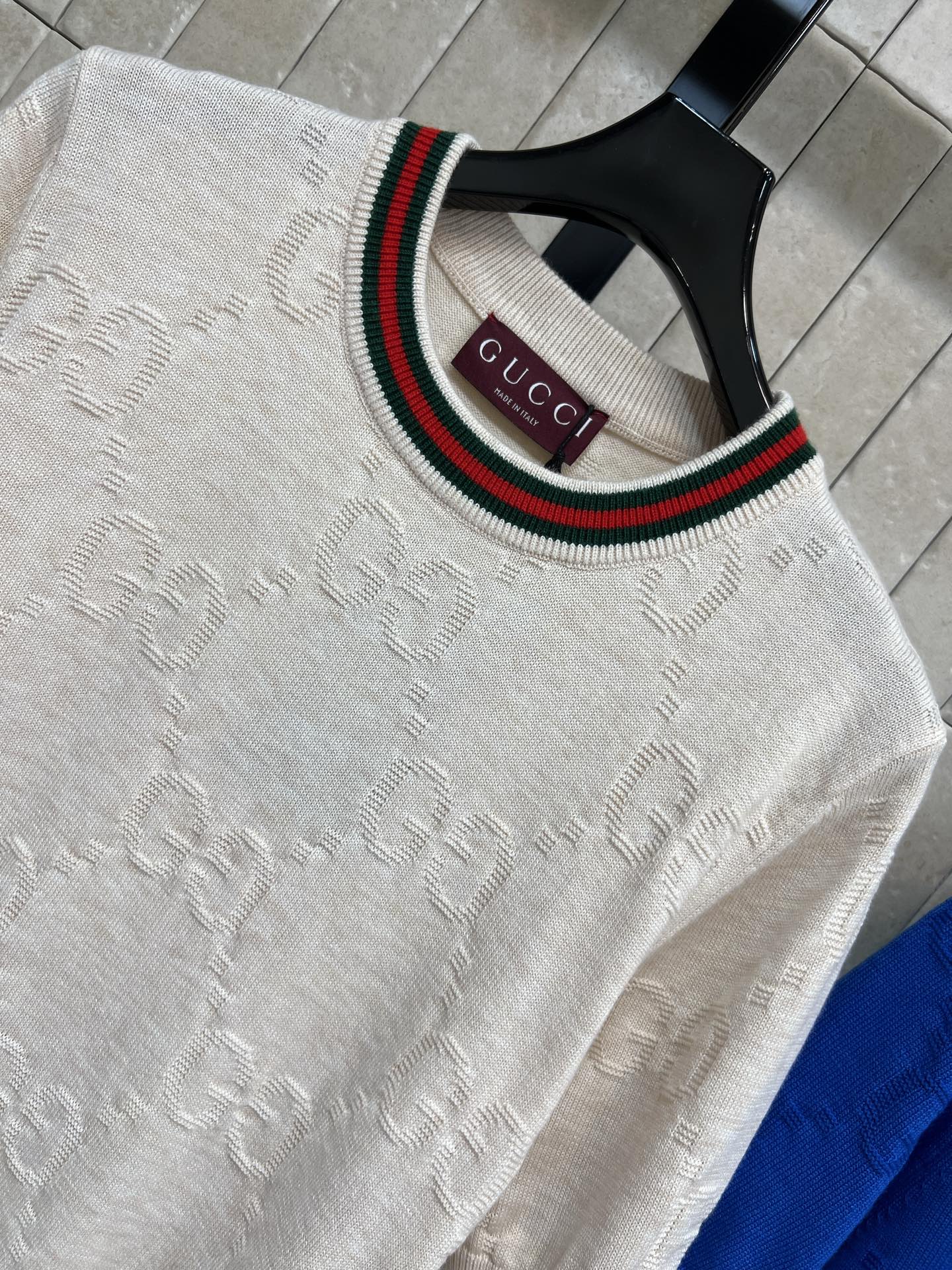 G家 26春夏新款 GG提花羊毛针织短袖 采用羊毛材质 柔软舒适 日常穿着超友好 经典双G提花+红绿条纹