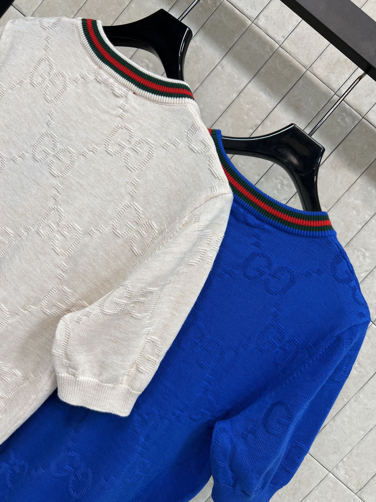 G家 26春夏新款 GG提花羊毛针织短袖 采用羊毛材质 柔软舒适 日常穿着超友好 经典双G提花+红绿条纹