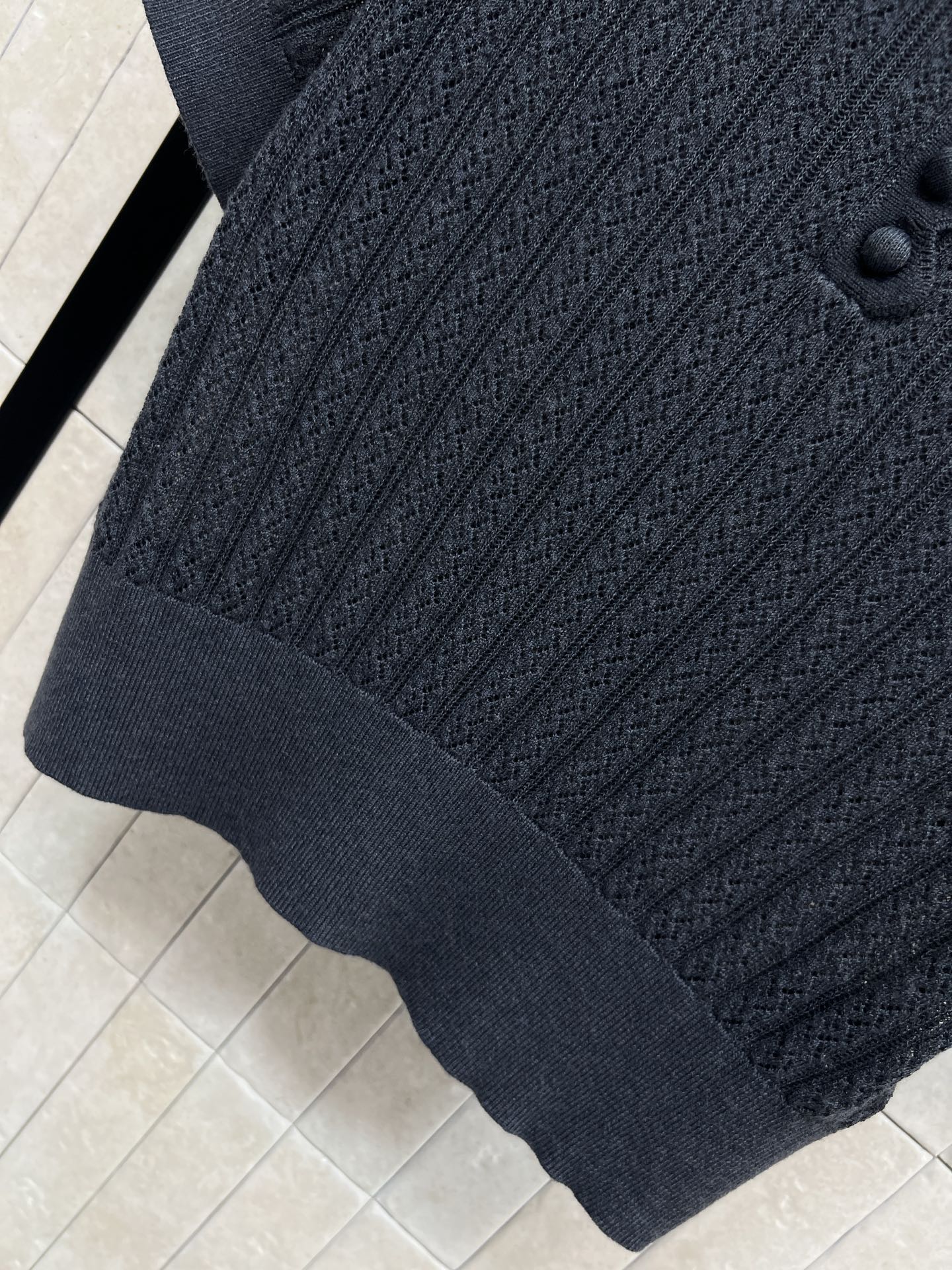 Self 26春夏新款 花朵刺绣针织羊毛短袖 羊毛混纺 柔软透气超舒服！Polo领+三粒扣 法式复古感满