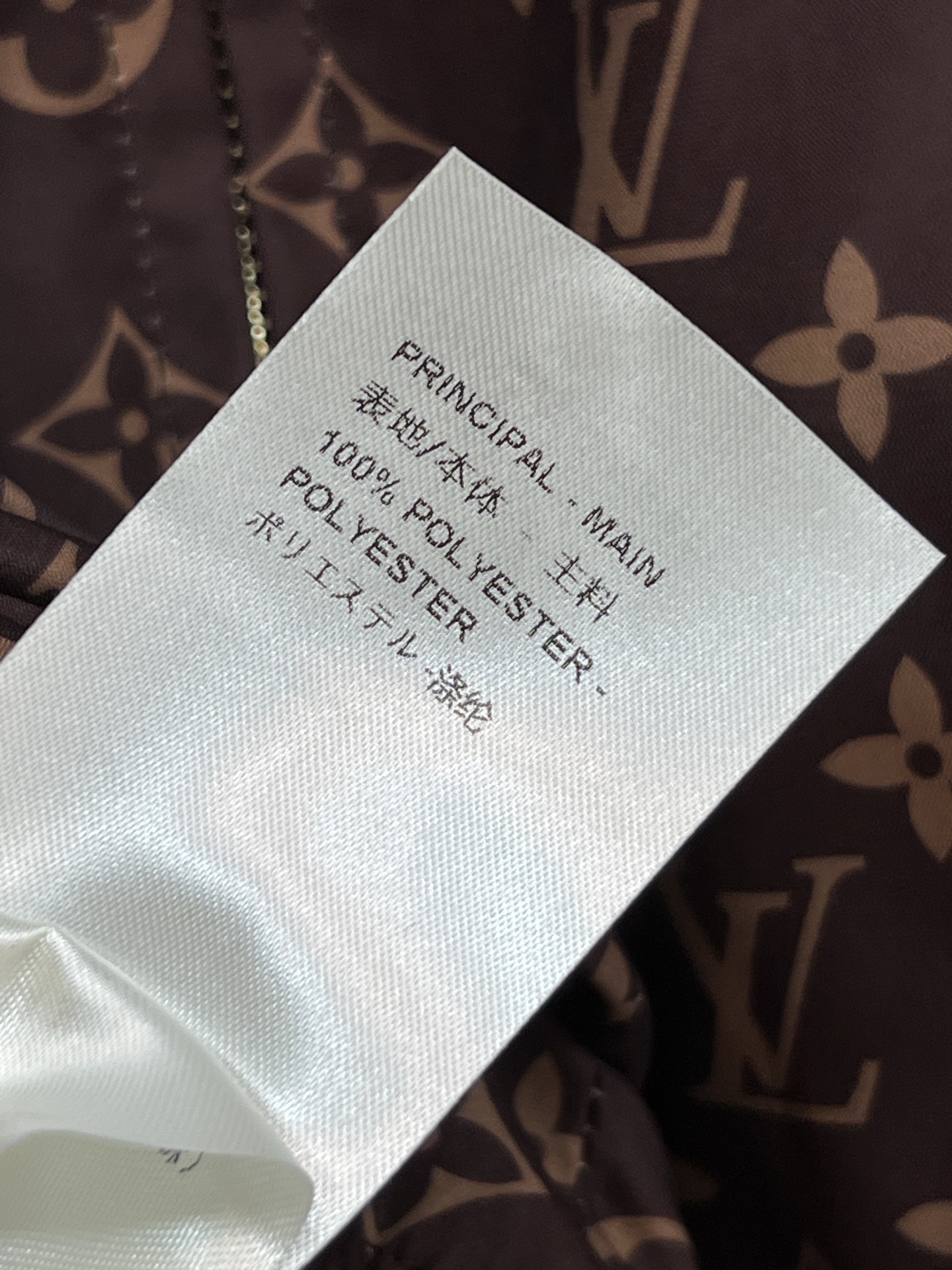 L家 26春夏新款 复古碎花印花立领夹克外套 双面穿设计 一面经典老花徽标 一面花卉图案 品牌感满满 碎