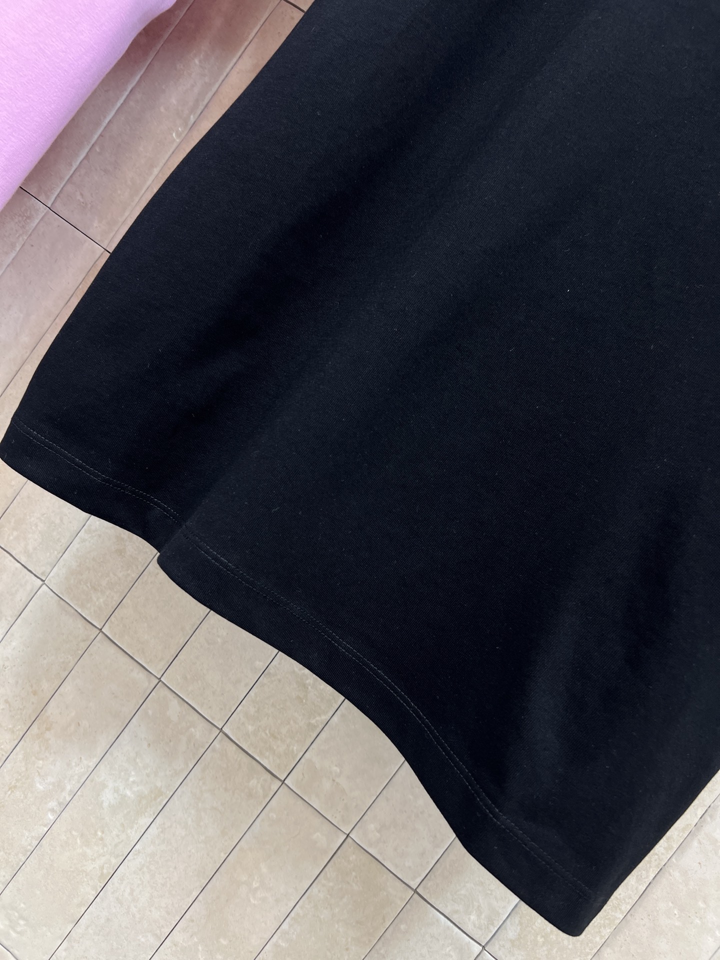 LE家 26春夏新款 Louis Wain联名猫咪T恤 选用高品质纯棉 柔软透气 春夏穿超舒服！胸前猫咪