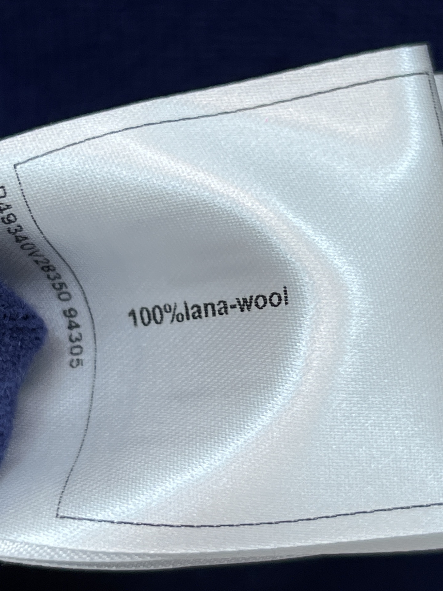 26春夏新款 logo刺绣针织短袖套装 短袖+百褶裙 白色纯棉T恤配红棕条纹 胸前双C刺绣超有辨识度！裙