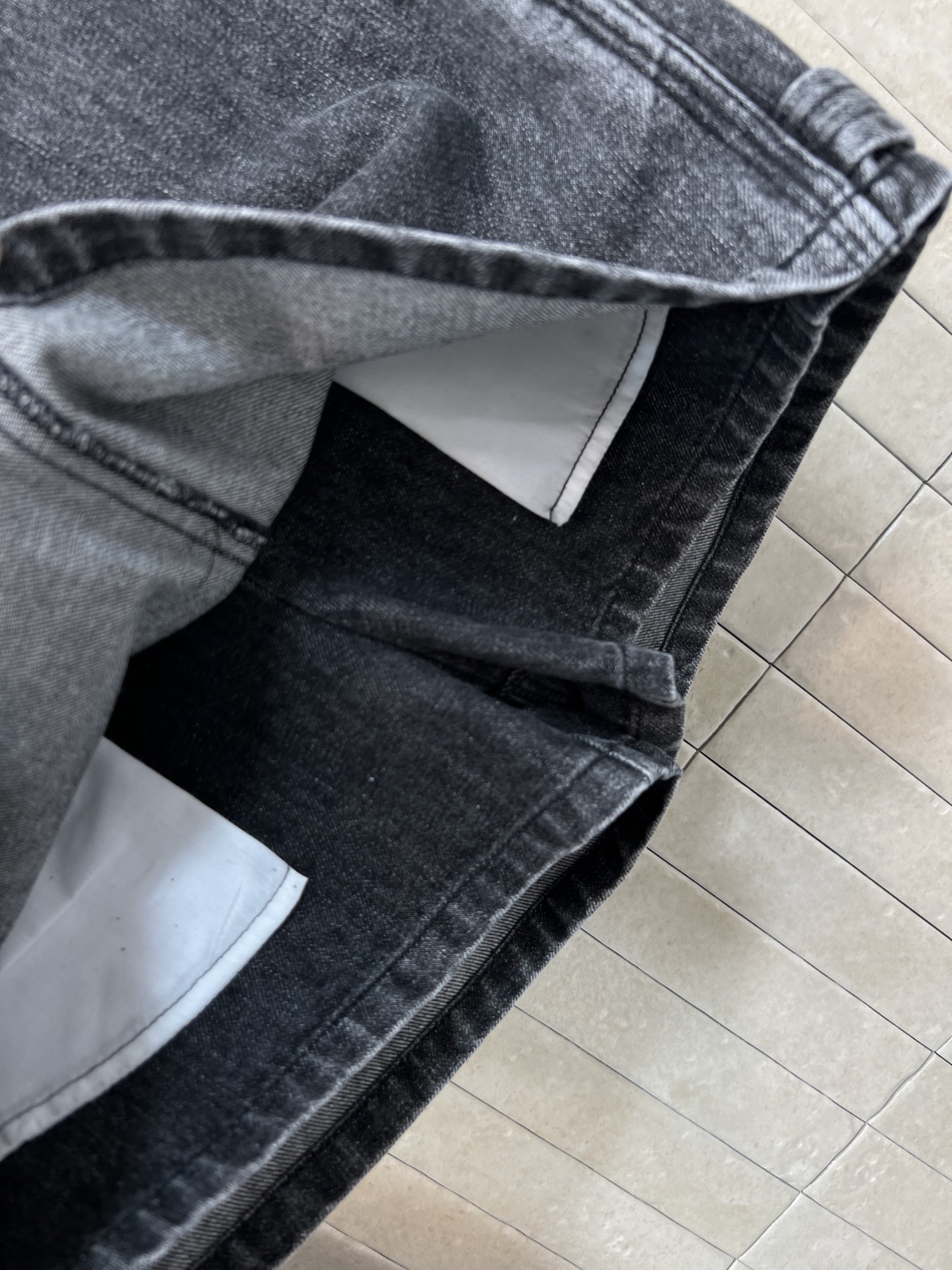 AW家 26春夏新款 烟灰色牛仔套装 翻领短款外套+高腰A字裤裙 水洗棉材质 复古做旧质感超有型！外套宽