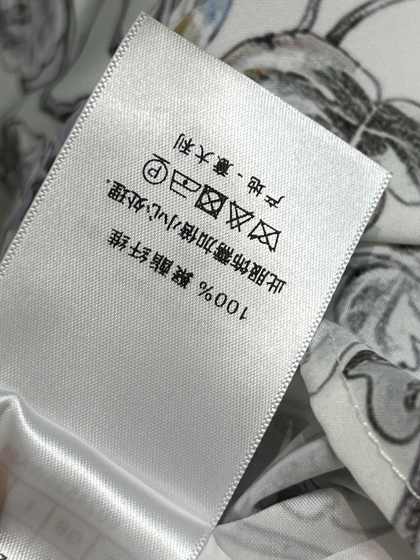 D家 26春夏新款 花卉印花百褶半身裙 轻盈面料+水墨花卉图案 满满艺术感！高腰松紧设计 舒适又显身材 