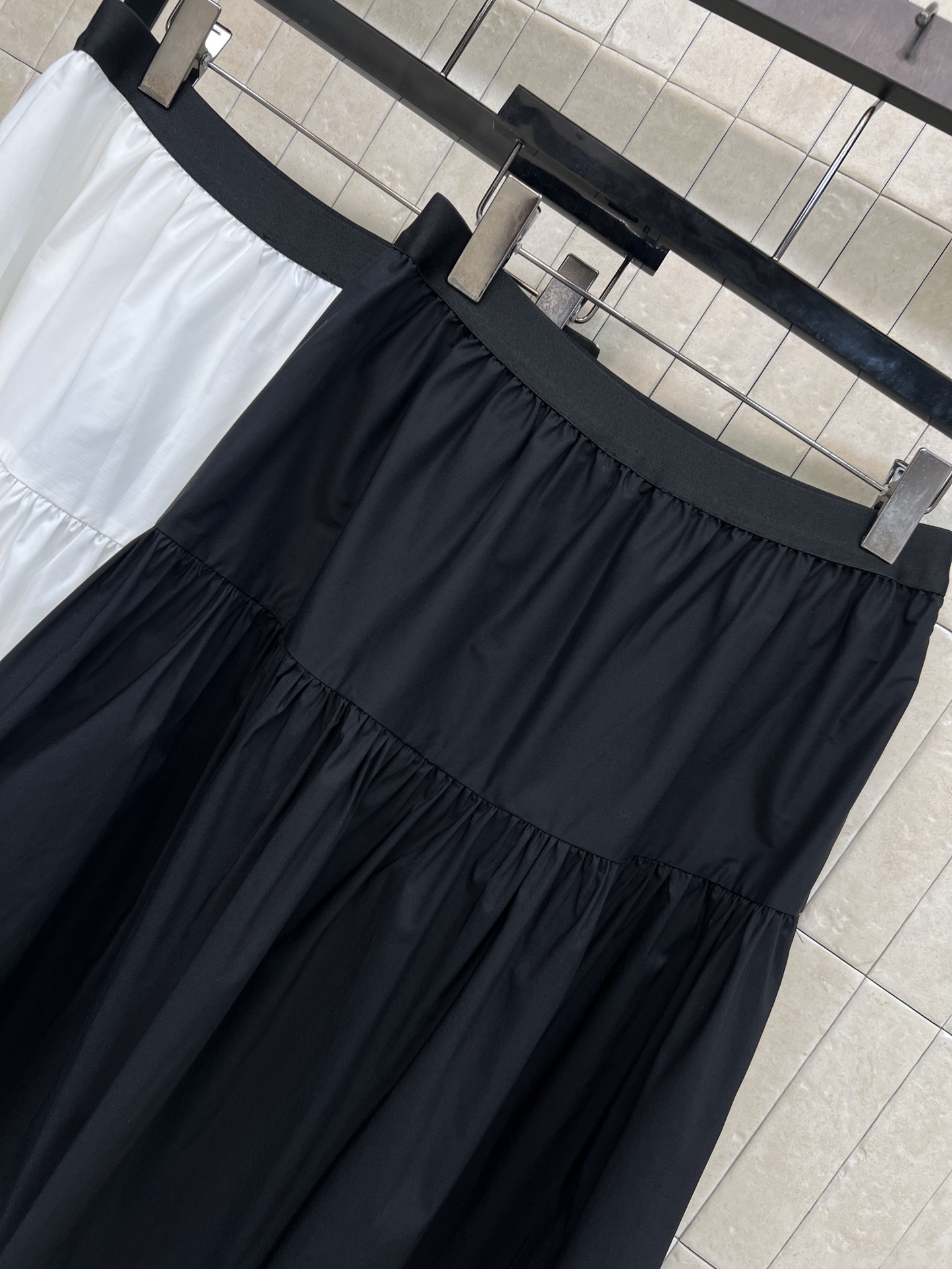 PD家 26春夏新款 蕾丝拼接半身裙 采用纯棉材质，透气舒适 春夏穿超合适！层叠拼接+蕾丝花边 细节满满