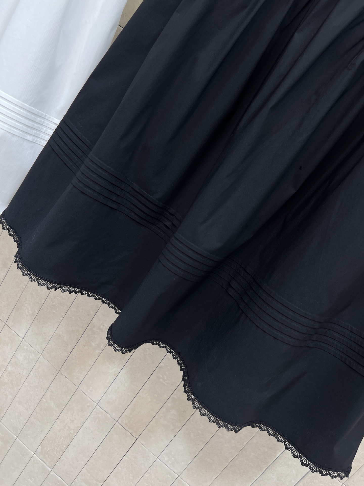 PD家 26春夏新款 蕾丝拼接半身裙 采用纯棉材质，透气舒适 春夏穿超合适！层叠拼接+蕾丝花边 细节满满