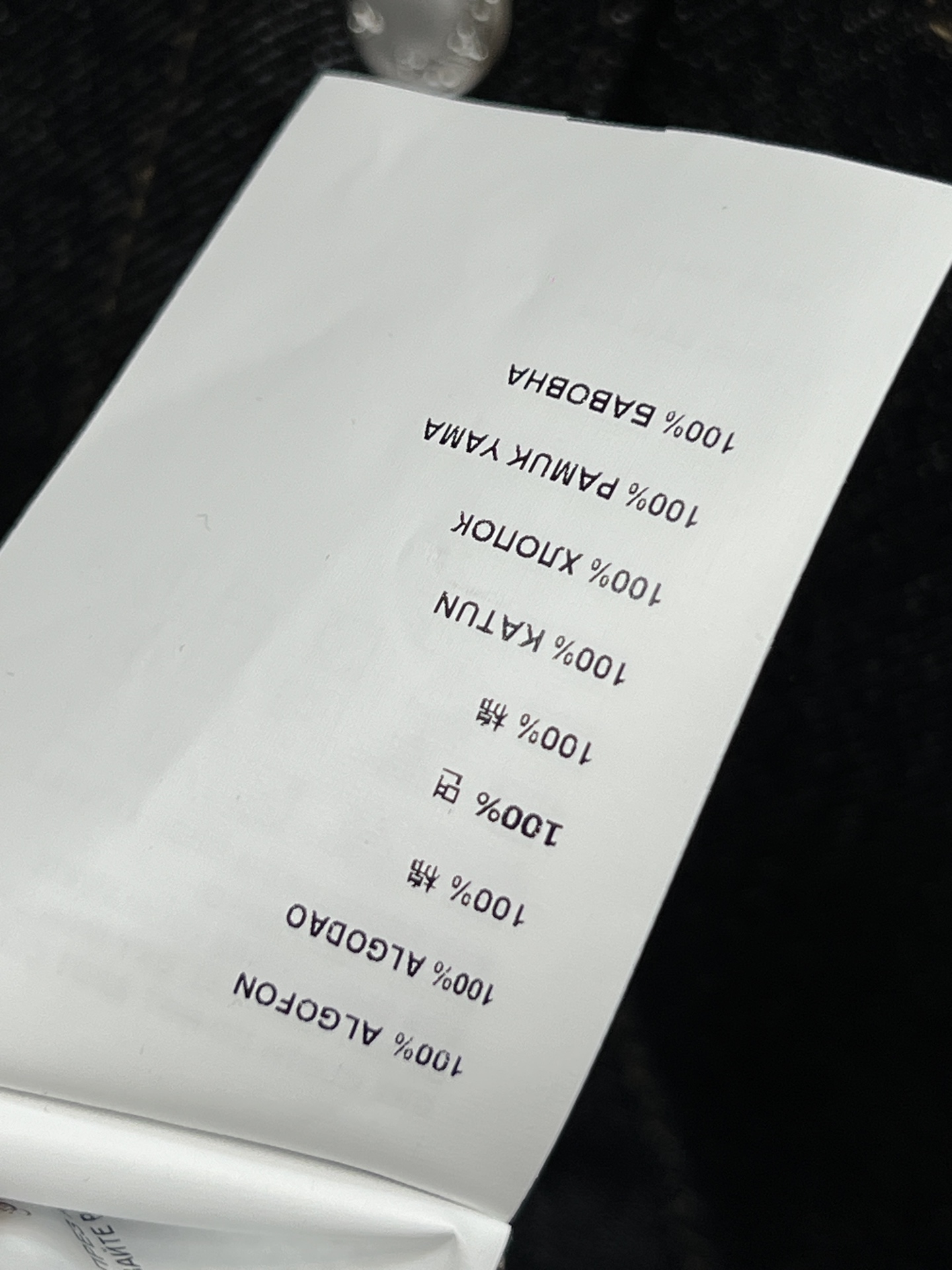 PD家 26春夏新款 翻领牛仔连衣裙 深色牛仔面料 短袖衬衫式设计 简约复古风格 金属纽扣+三角标腰带收