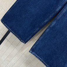 26春夏新款 法式复古高腰阔腿牛仔裤 深蓝纯棉面料 微弹抗皱 穿着超舒适!高腰+宽松直筒设计 显瘦显高 26春夏新款 法式复古高腰阔腿牛仔裤 深蓝纯棉面料 微弹抗皱 穿着超舒适!高腰+宽松直筒设计 显瘦显高