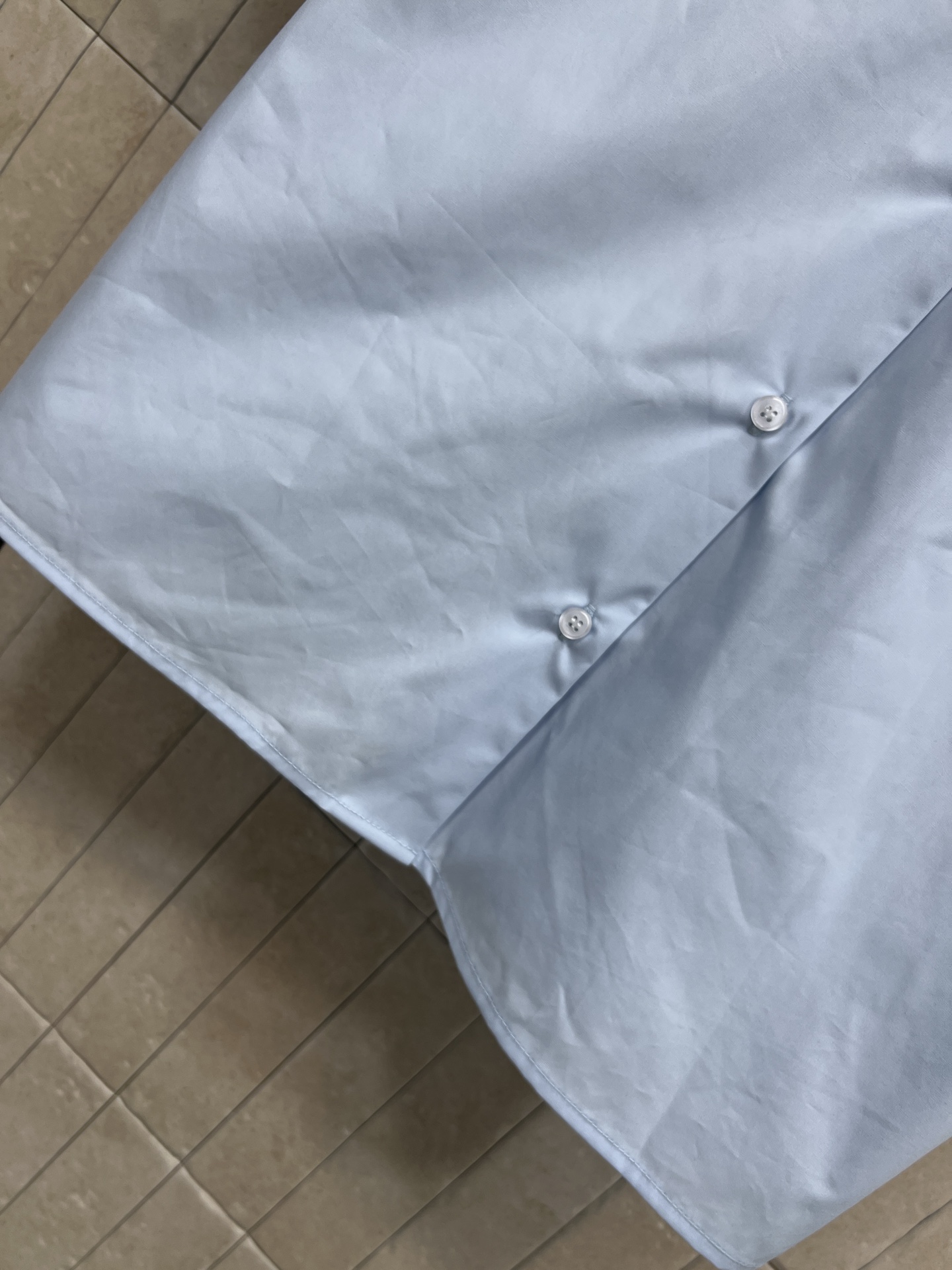 MIU家 26春夏新款 娃娃领蓝色短袖衬衫 标志性白色娃娃领+蕾丝花边 甜美学院风满分！面料轻薄透气 春