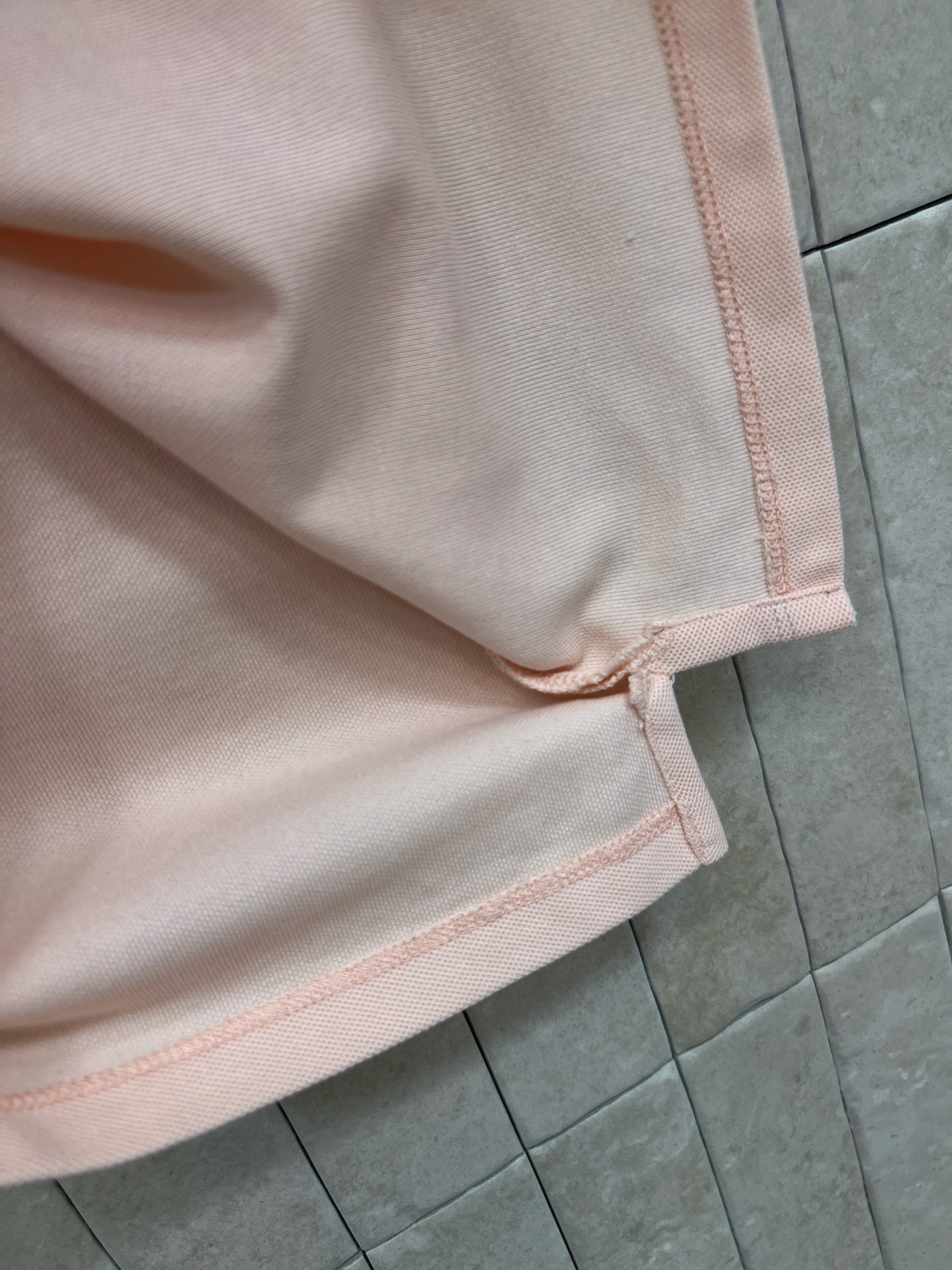 D家 26春夏新款 刺绣短袖T恤 采用纯棉面料 柔软透气 经典翻领+胸前品牌刺绣 低调又有辨识度 版型宽