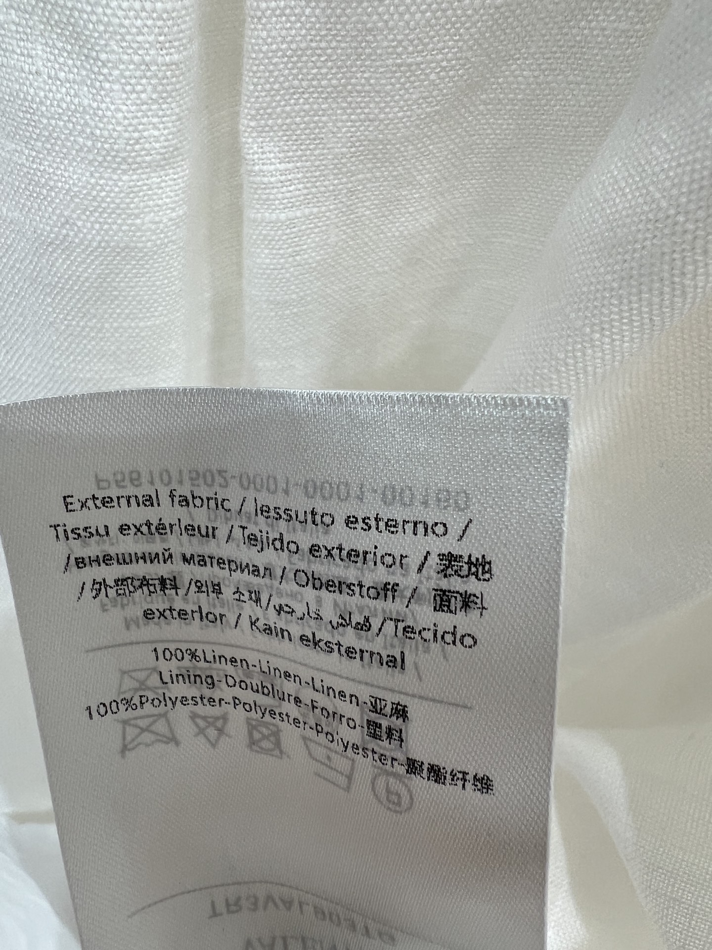 V家 26春夏新款 亚麻无袖连衣裙无袖背心+宽松H型剪裁 腰带可调节 轻松切换慵懒收腰风格 裙身简约 腰