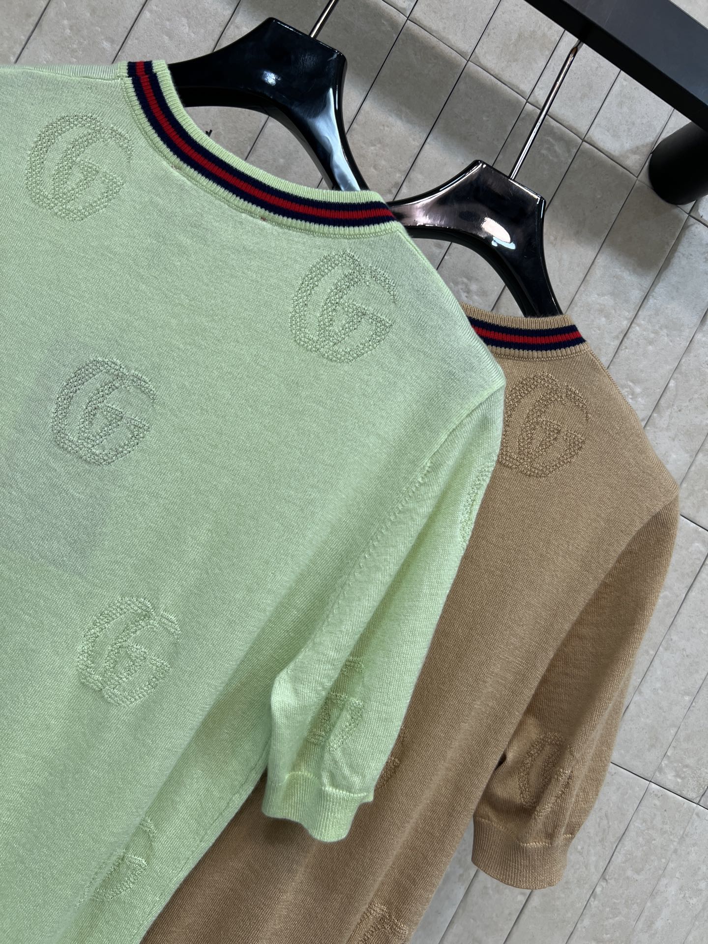 G家 26春夏新款 提花针织短袖 采用高品质羊毛 柔软又亲肤 春夏穿超舒服 搭配经典双G提花 品牌感满满