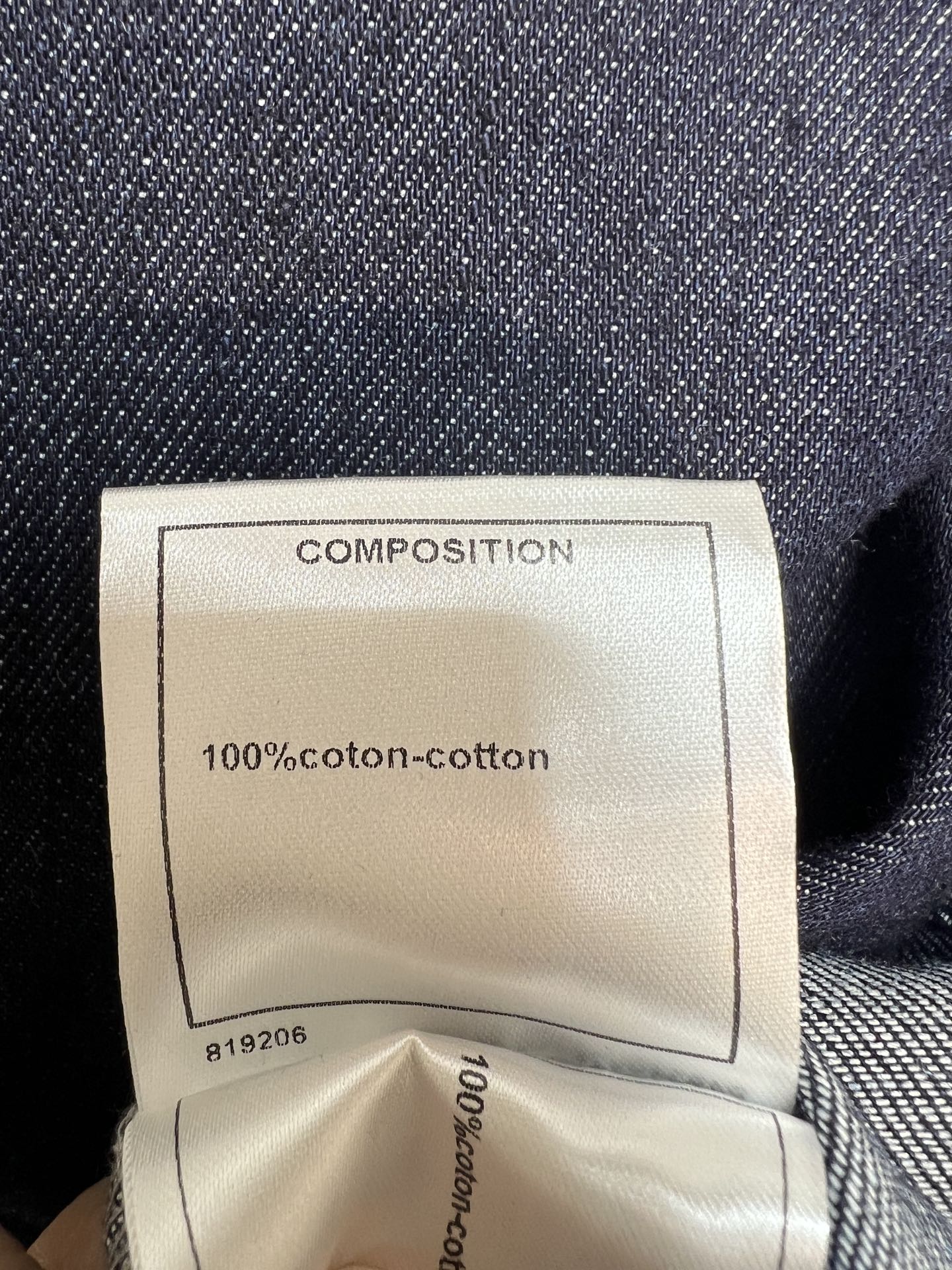 C家 26春夏新款 刺绣抽绳牛仔裤 纯棉面料柔软透气 高腰松紧+抽绳设计 显瘦又修饰腰线 宽松直筒裤型 