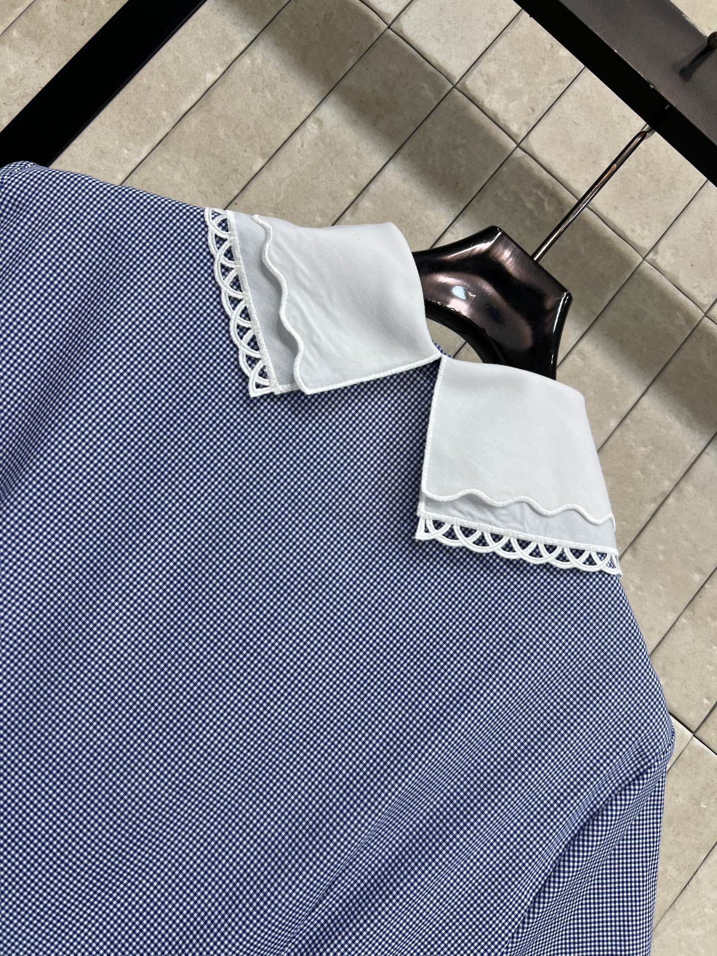 MIU家 26春夏新款 娃娃领短袖连衣裙 轻薄棉质面料 春夏穿超舒服 白色娃娃领蕾丝边 甜美复古风满分 