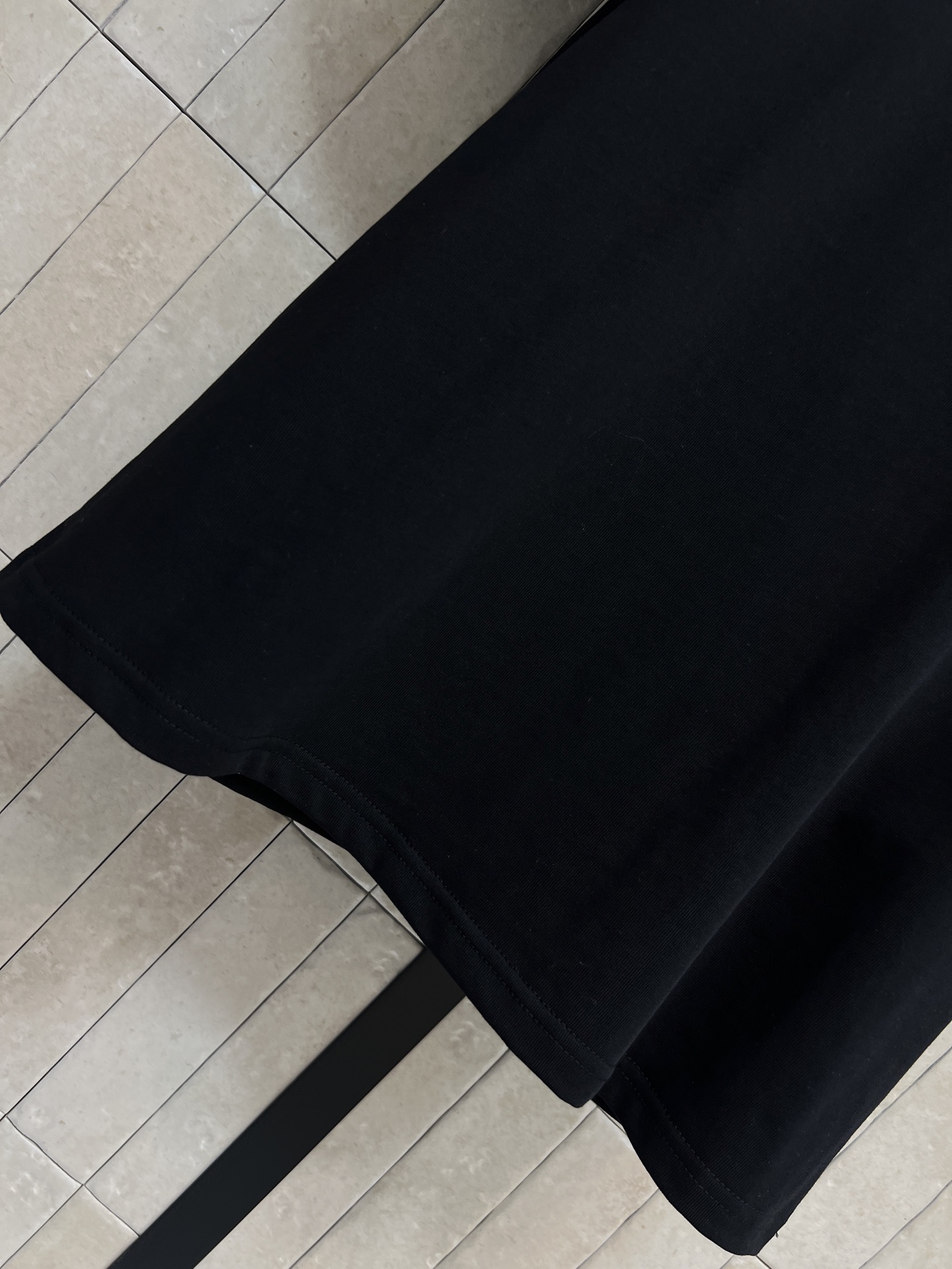 FD家 26春夏新款 字母印花套装 圆领刺绣上衣+老花短裤 亲肤棉面料 立体老花刺绣字母 肌理饱满精致 