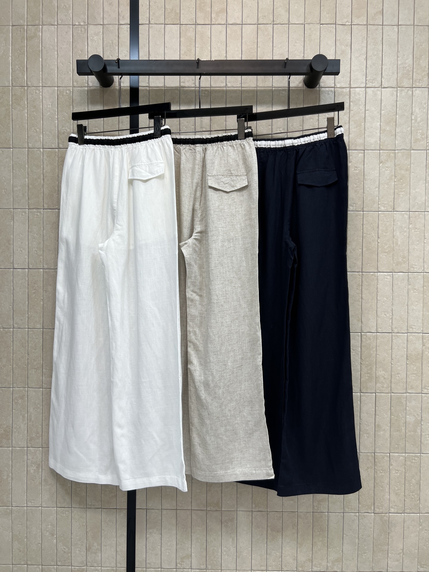 D家 26春夏新款 亚麻阔腿裤 轻薄透气的亚麻面料 高腰+松紧抽绳设计 显瘦又包容各种身材 宽松直筒裤型