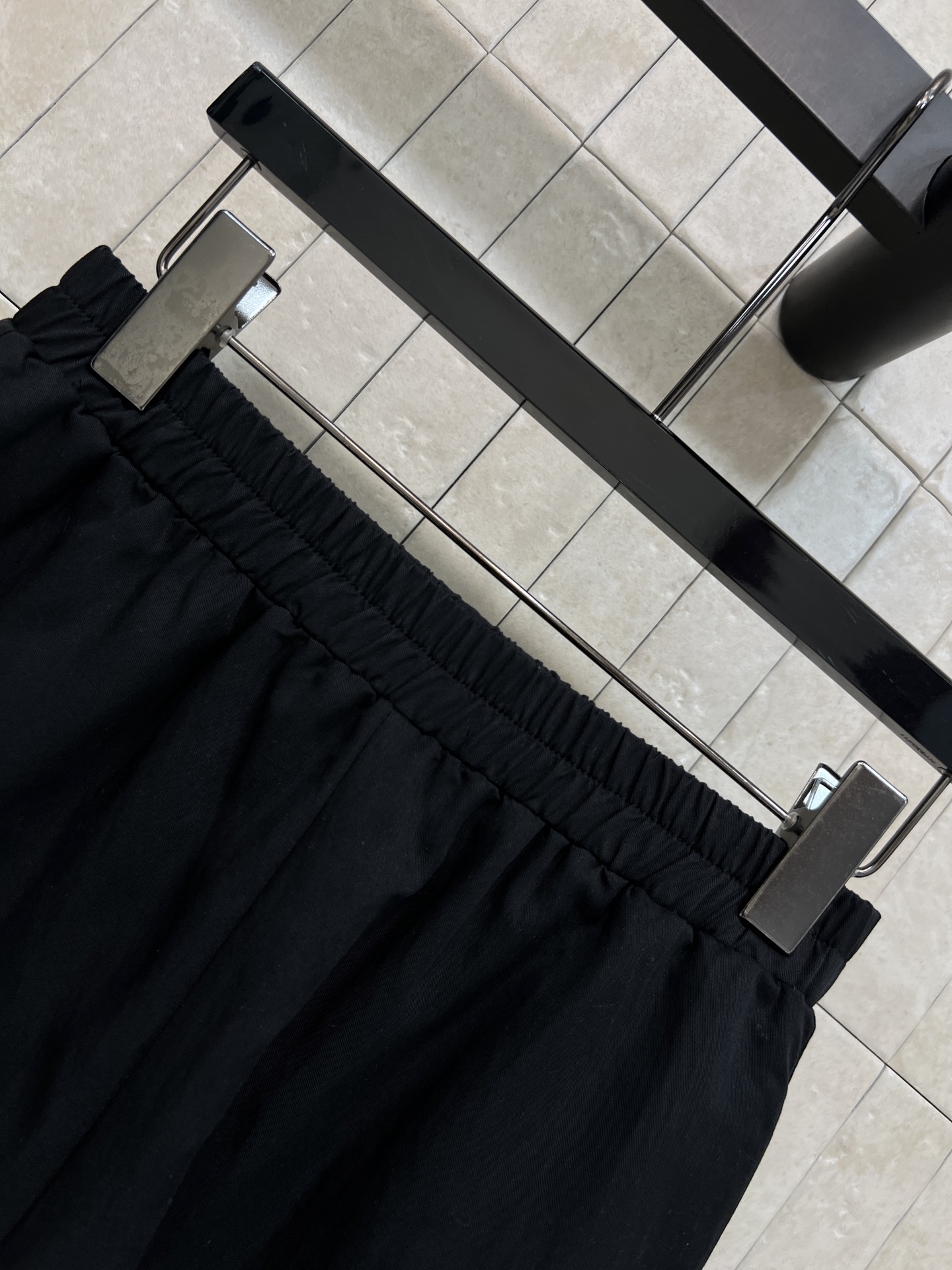 MIU家 26春夏新款 无袖上衣套装 圆领无袖上衣+高腰短款 撞色蕾丝波浪花边 自带俏皮氛围感 胸口的小