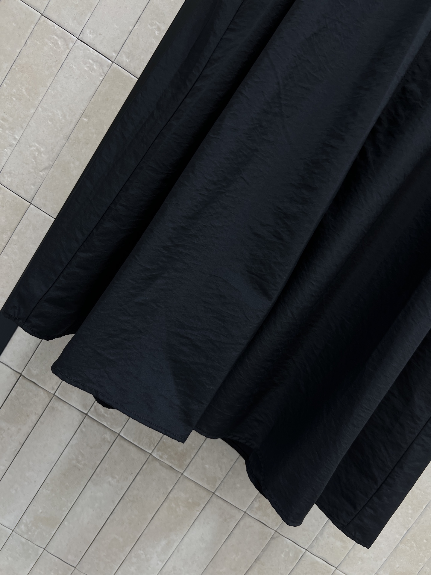 PD家 26 春夏新款 收腰抽绳背心裙 轻薄透气 春夏天穿超舒服 圆领无袖+抽绳收腰 伞裙下摆 修饰身形