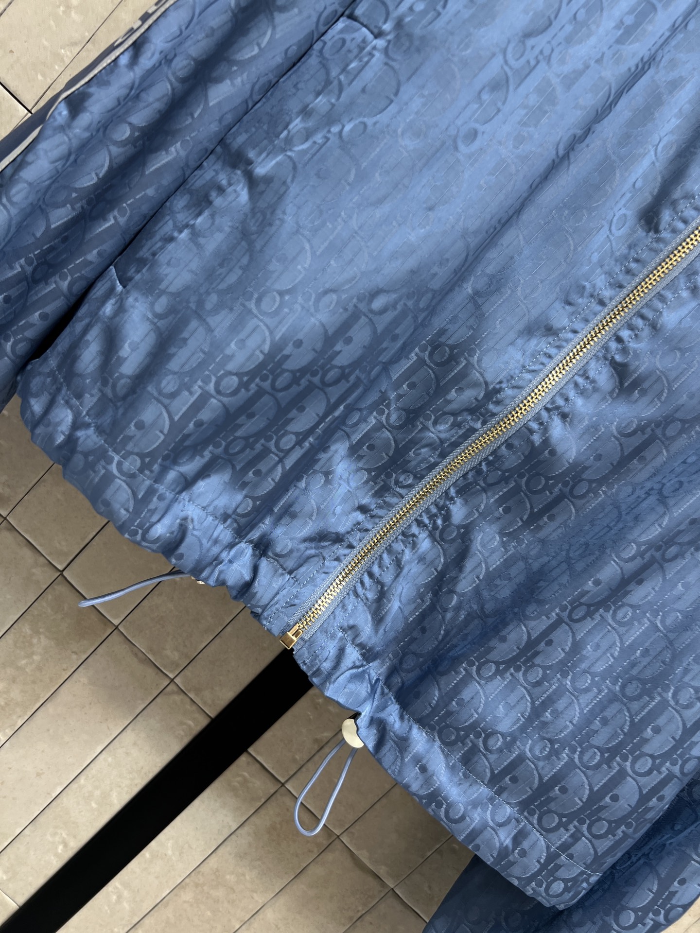 D家 26春夏新款 提花连帽套装 连帽外套+高腰短款 高质量纯棉面料 外套拉链+下摆抽绳 侧边品牌织带 