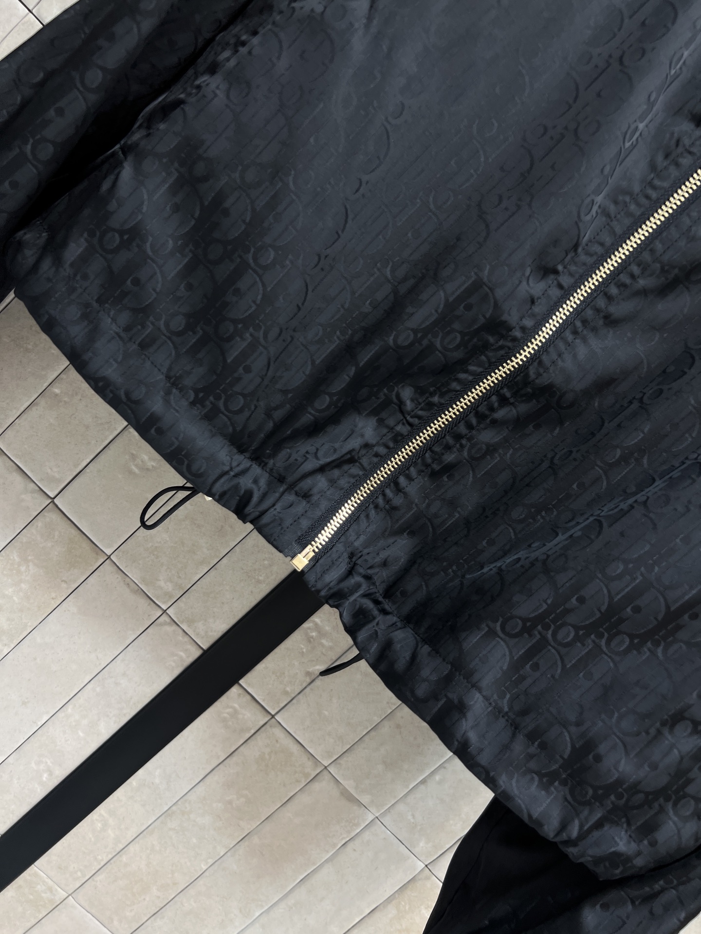 D家 26春夏新款 提花连帽套装 连帽外套+高腰短款 高质量纯棉面料 外套拉链+下摆抽绳 侧边品牌织带 