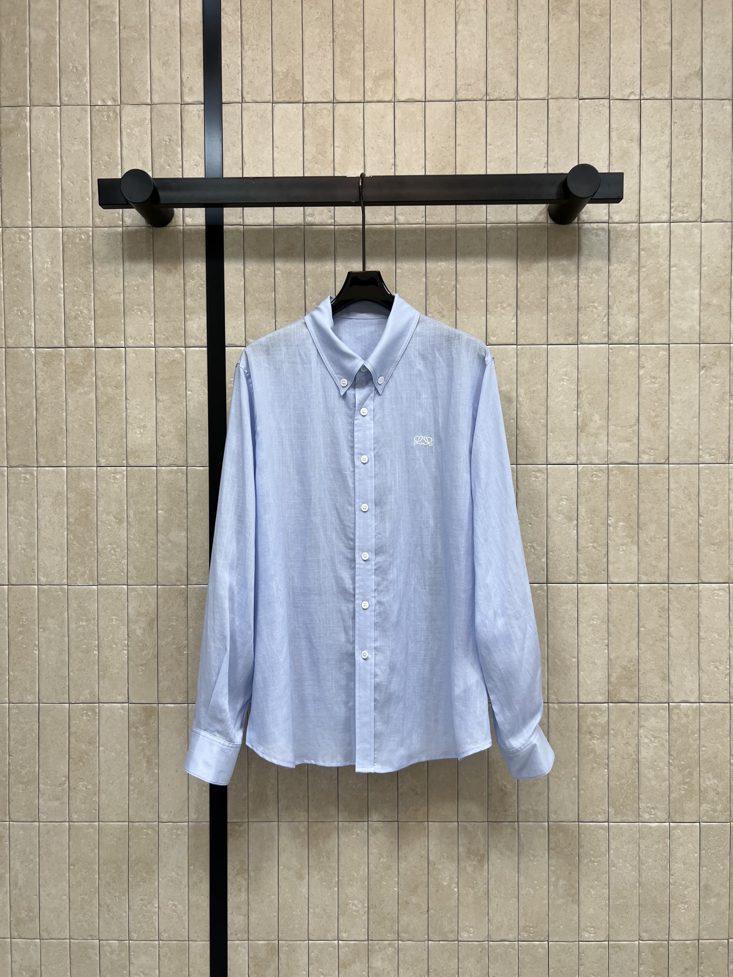 LW家 26春夏新款 翻领长袖衬衫 宽松版型+经典翻领 简约百搭 轻松打造松弛感穿搭 亚麻自带自然肌理 