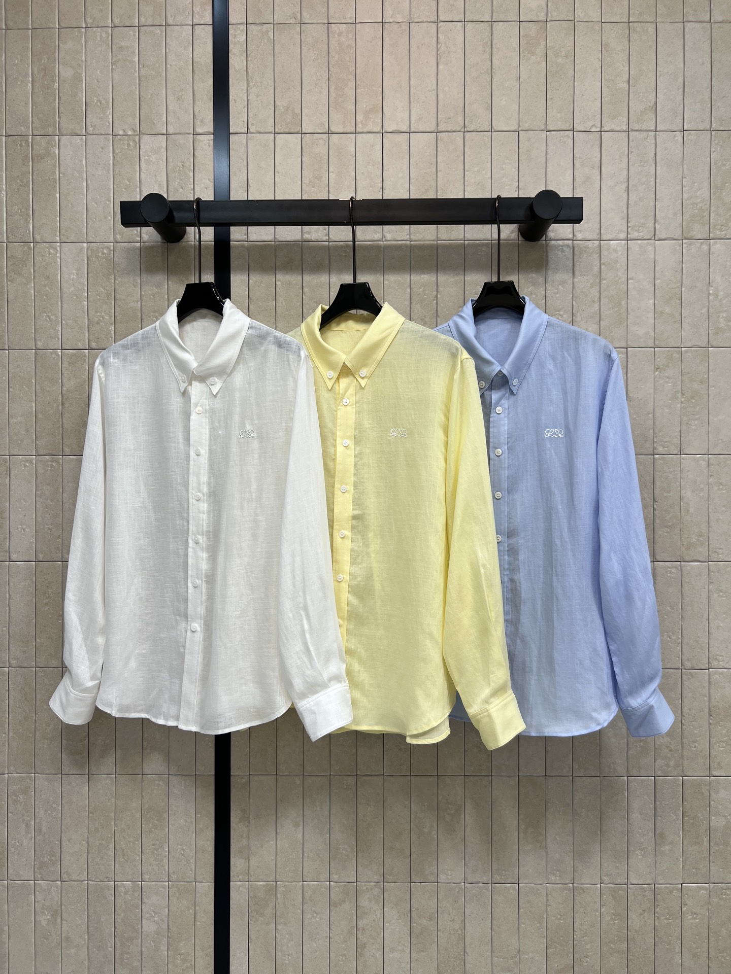 LW家 26春夏新款 翻领长袖衬衫 宽松版型+经典翻领 简约百搭 轻松打造松弛感穿搭 亚麻自带自然肌理 