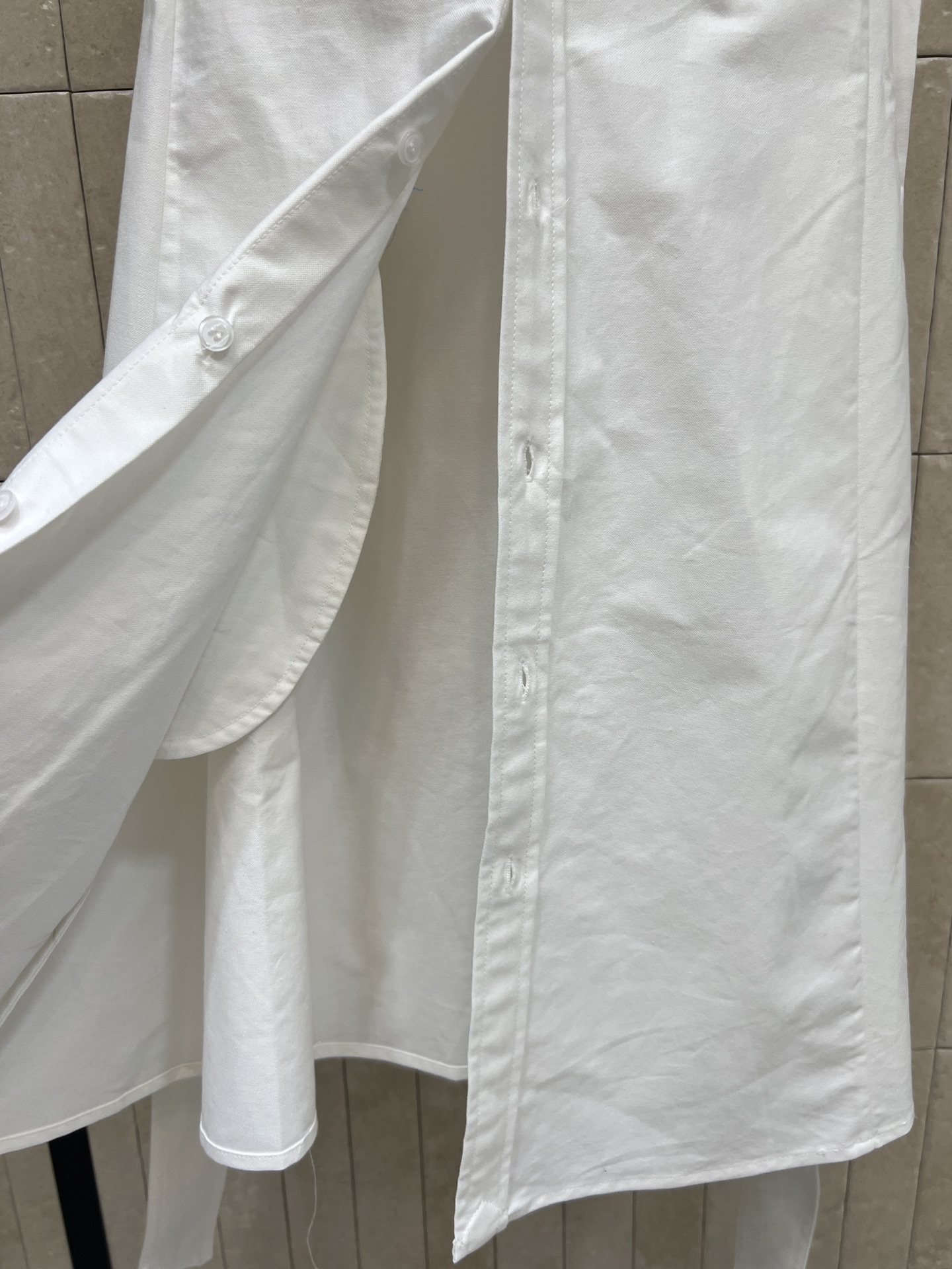 POL家 26春夏新款 无袖衬衫连衣裙 纯棉材质 透气又挺括 无袖翻领+Polo领设计 学院风满满 腰间