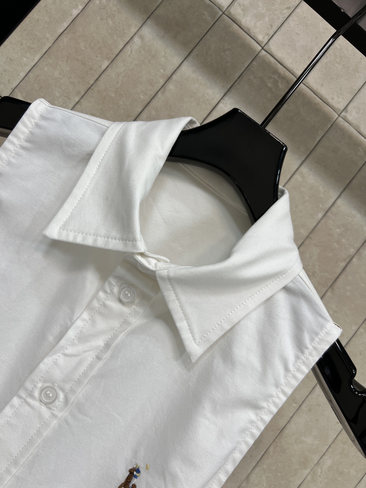 POL家 26春夏新款 无袖衬衫连衣裙 纯棉材质 透气又挺括 无袖翻领+Polo领设计 学院风满满 腰间