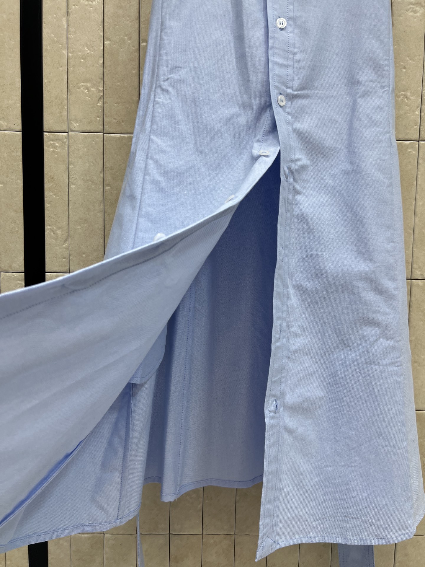 POL家 26春夏新款 无袖衬衫连衣裙 纯棉材质 透气又挺括 无袖翻领+Polo领设计 学院风满满 腰间