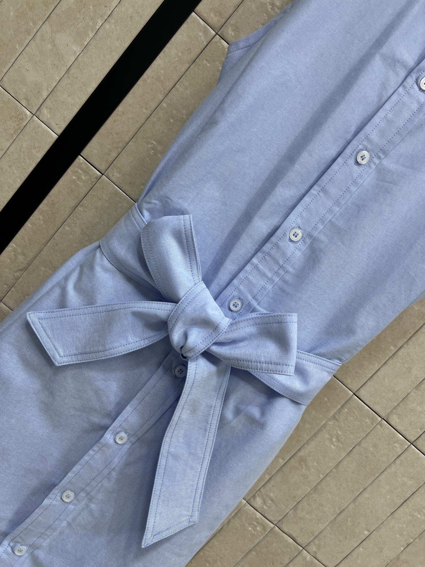 POL家 26春夏新款 无袖衬衫连衣裙 纯棉材质 透气又挺括 无袖翻领+Polo领设计 学院风满满 腰间