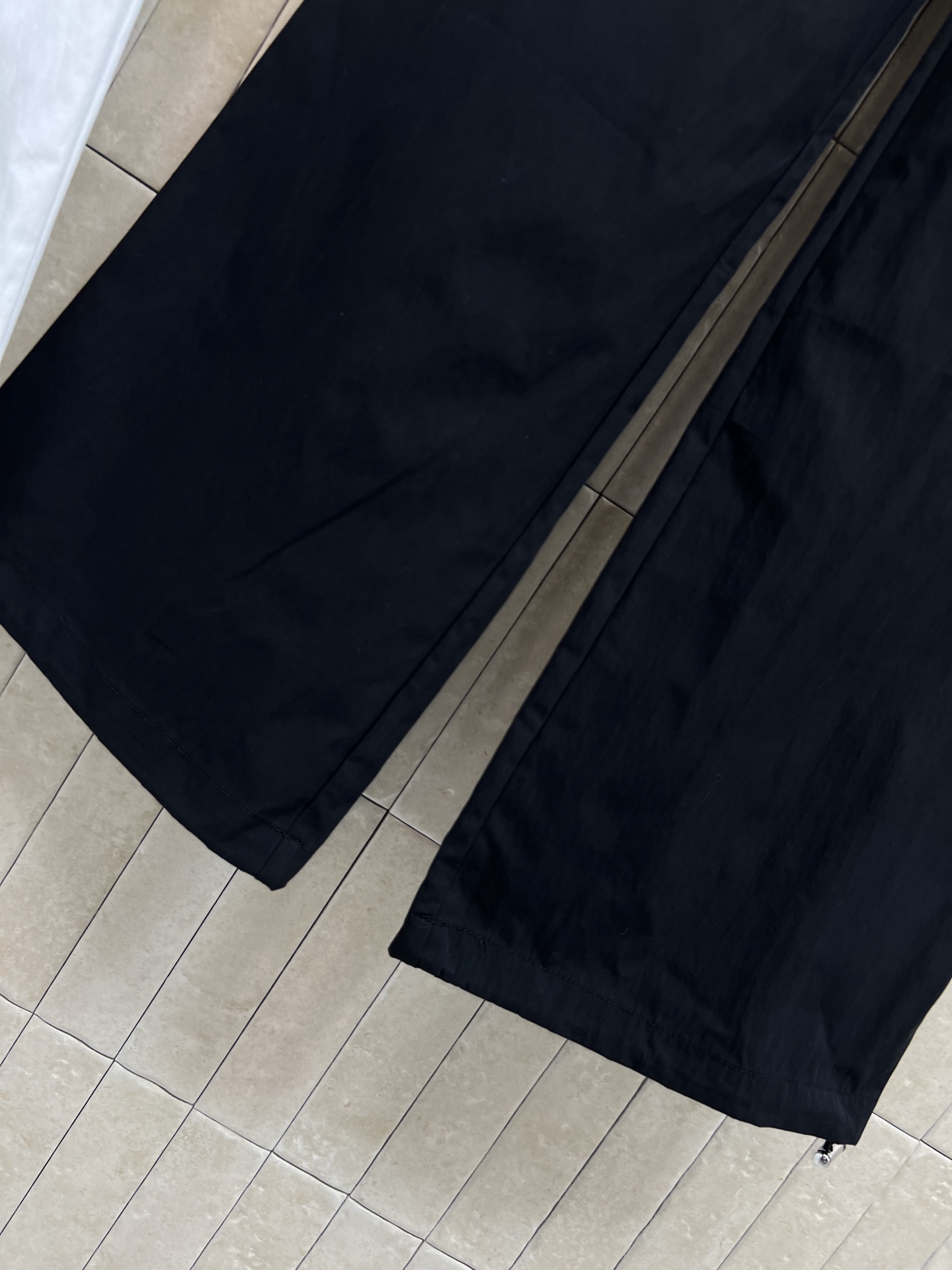 AW家 26春夏新款 高腰休闲阔腿裤 速干面料轻薄透气 春夏穿自带凉感 宽松直筒版型+可调节裤脚设计 藏