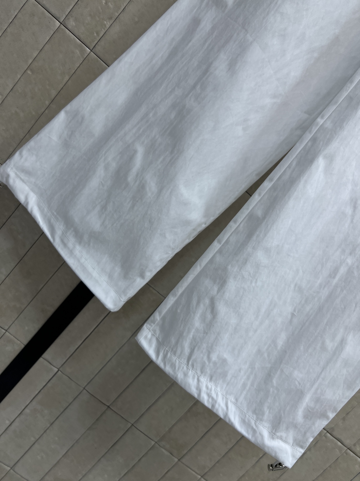 AW家 26春夏新款 高腰休闲阔腿裤 速干面料轻薄透气 春夏穿自带凉感 宽松直筒版型+可调节裤脚设计 藏