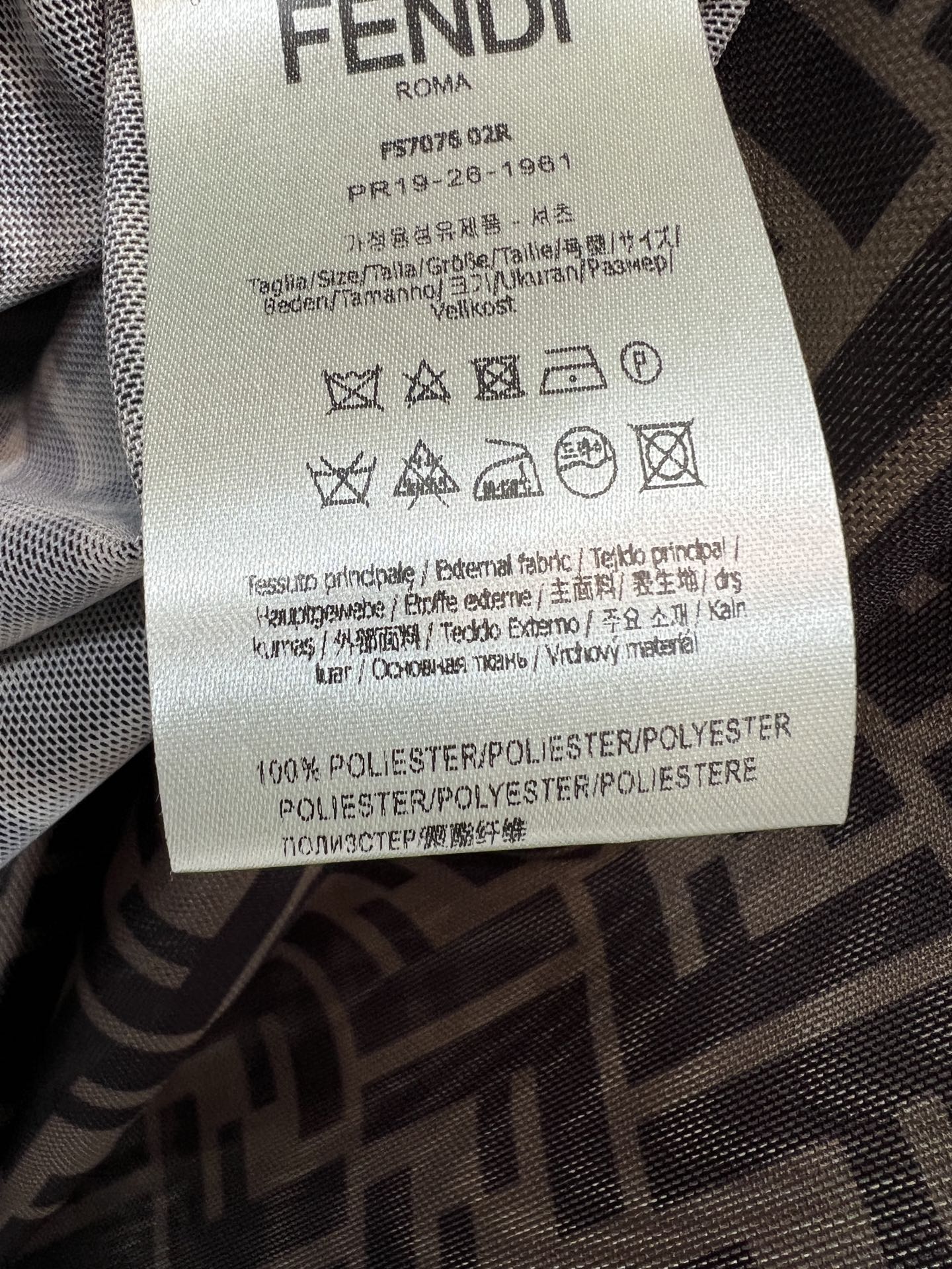 FD家 26春夏新款 老花短袖T恤 轻薄网纱面料 透气不闷汗 自带凉感 标志性双F老花 品牌辨识度拉满 