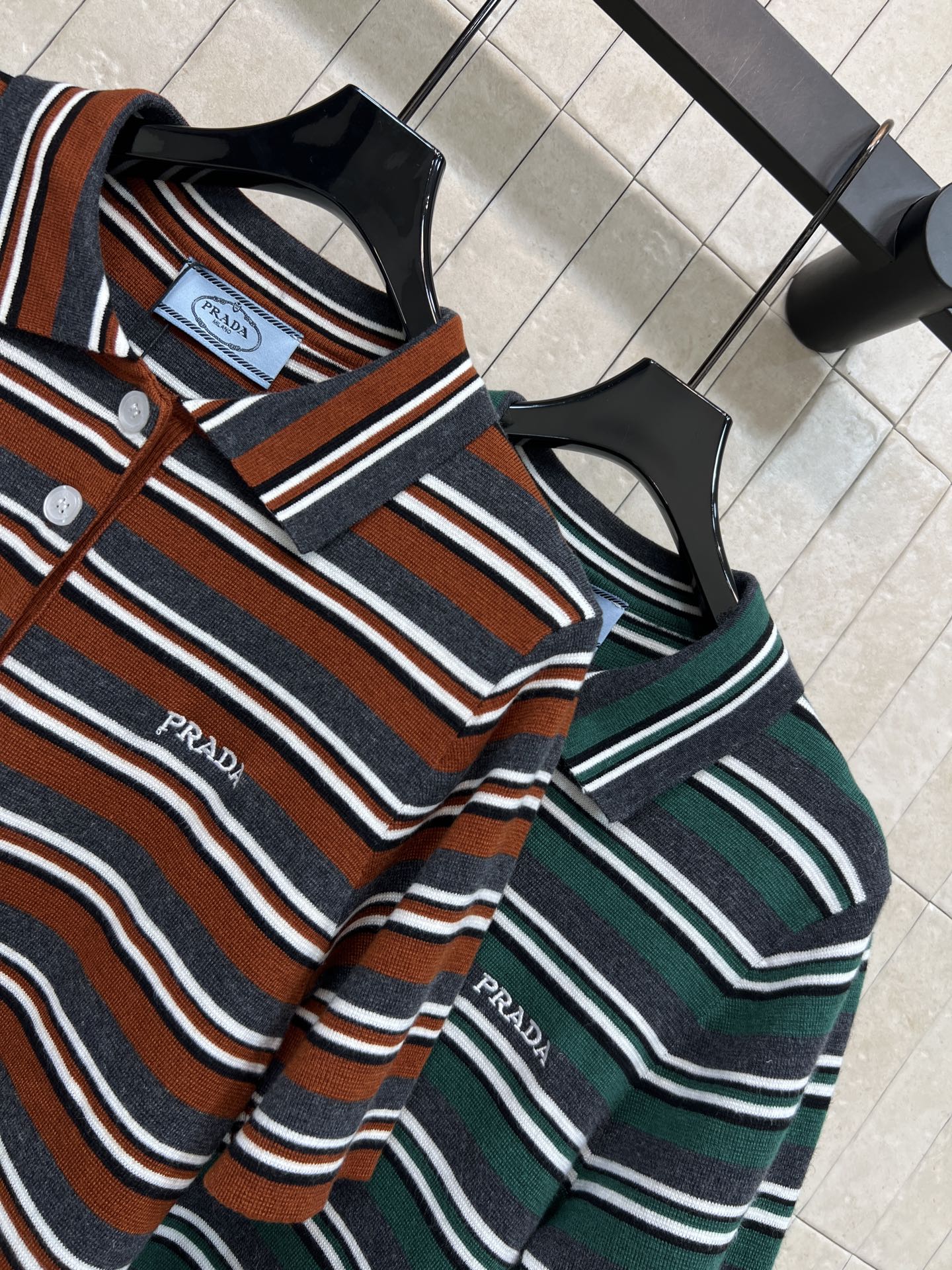 PD家 26春夏新款 条纹翻领短袖T恤 Polo翻领+刺绣logo 细节感拉满 短款剪裁 优化身材比例 