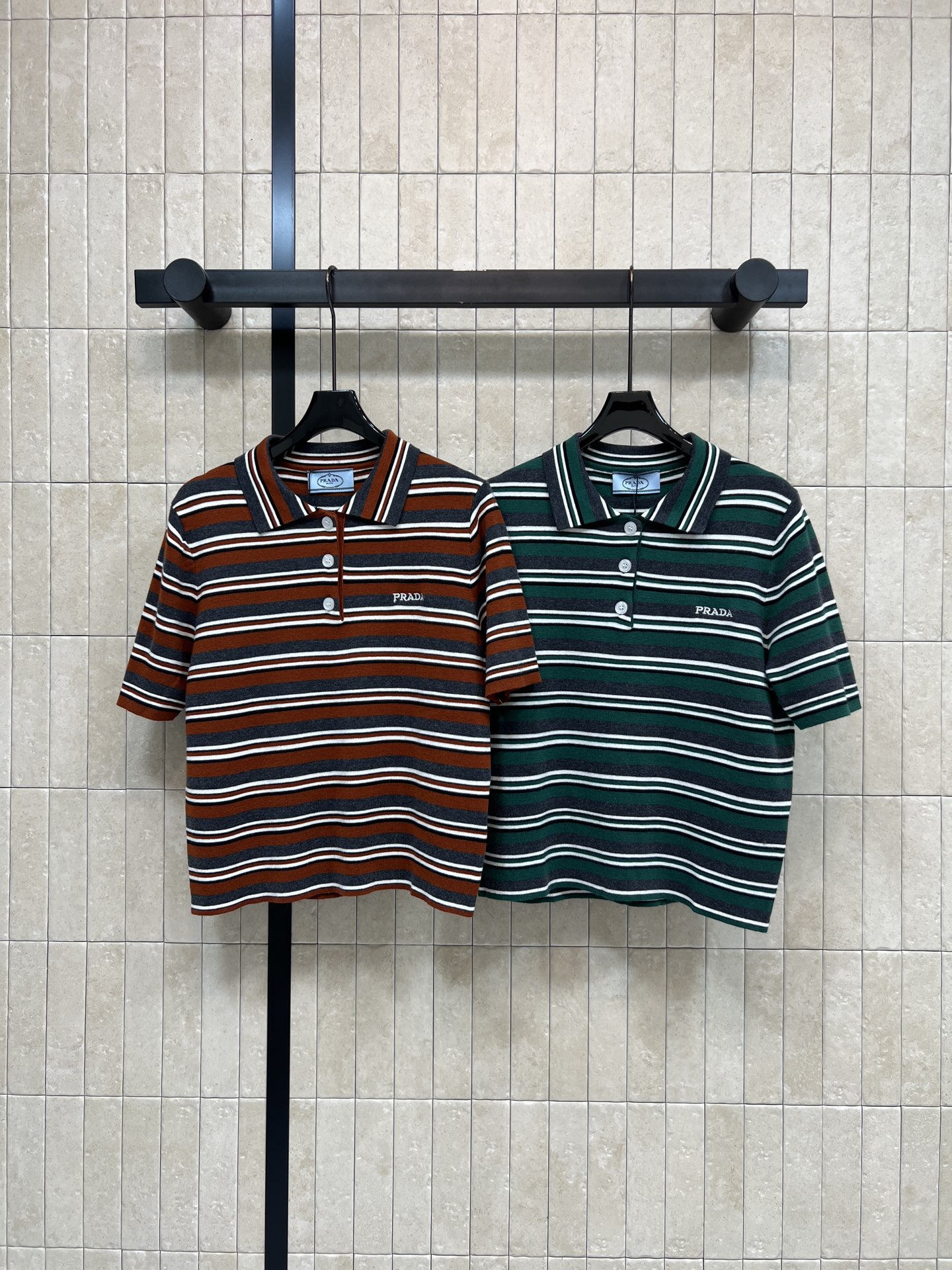 PD家 26春夏新款 条纹翻领短袖T恤 Polo翻领+刺绣logo 细节感拉满 短款剪裁 优化身材比例 