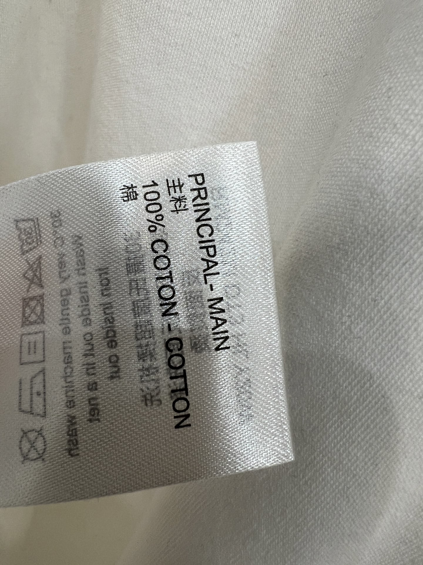 L家 26春夏新款 口袋印花T恤 棉料垂坠挺括不易变形 不对称口袋拼接设计+流苏印花 细节满分 宽松落肩