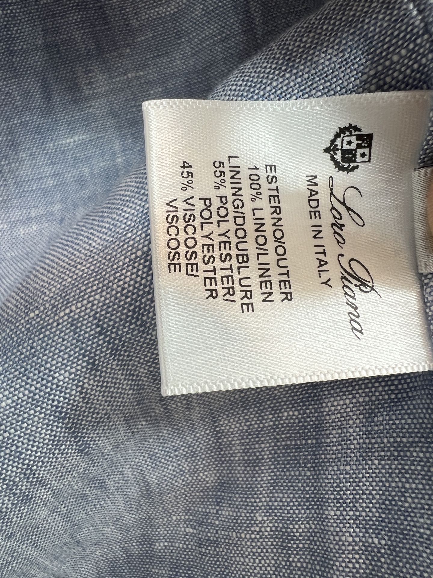 26春夏新款 亚麻无袖上衣 采用纯亚麻面料 触感柔软透气 春夏穿超舒服 无袖圆领+深色纽扣 简约又高级 